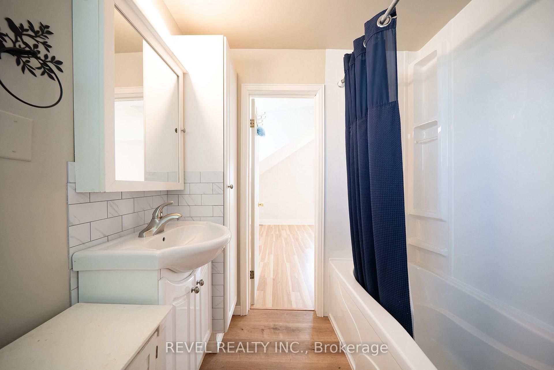 Photo 13 of 413 Ellis Avenue, Brant, Brantford Twp — HOMEH