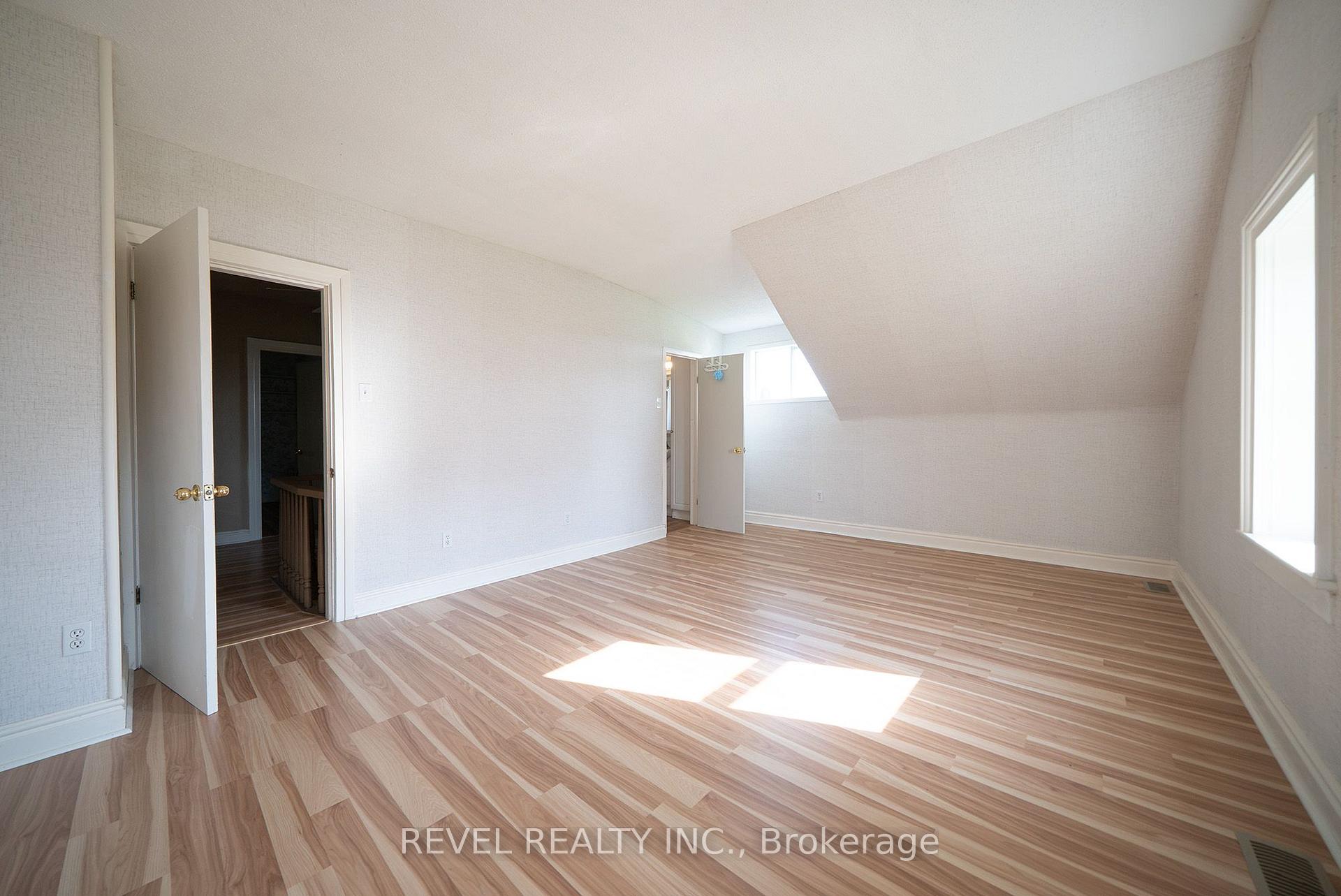 Photo 16 of 413 Ellis Avenue, Brant, Brantford Twp — HOMEH