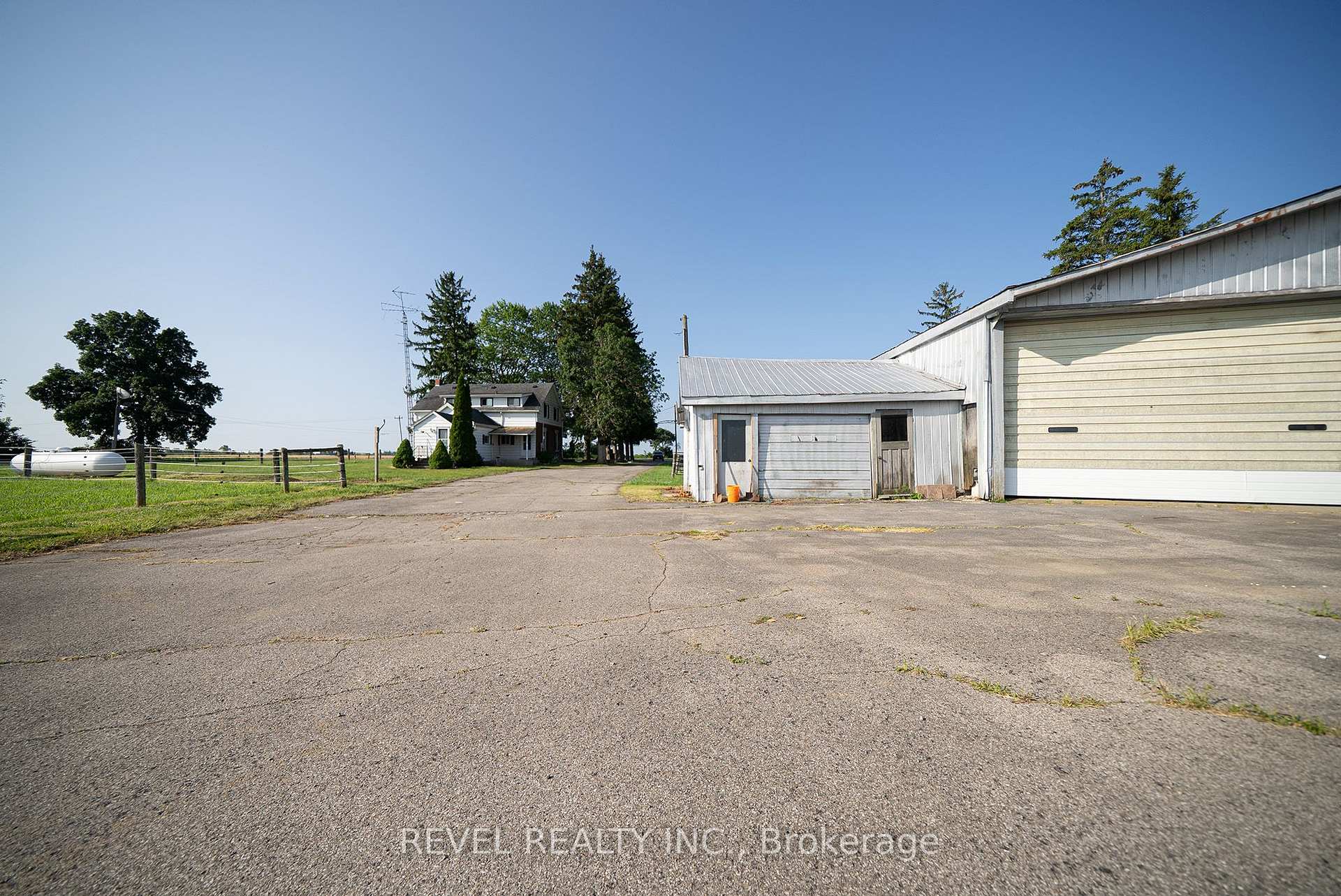 Photo 29 of 413 Ellis Avenue, Brant, Brantford Twp — HOMEH