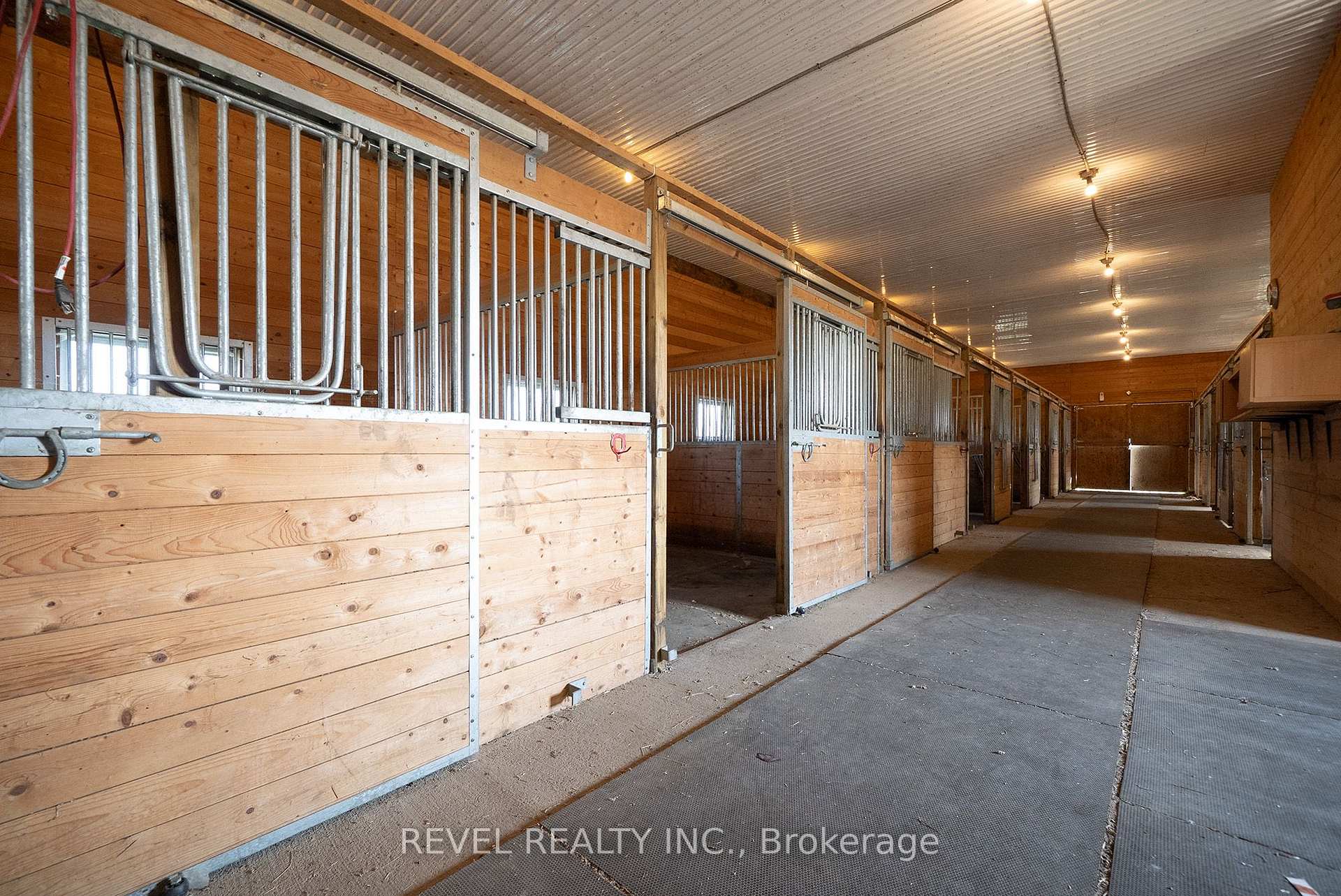 Photo 36 of 413 Ellis Avenue, Brant, Brantford Twp — HOMEH