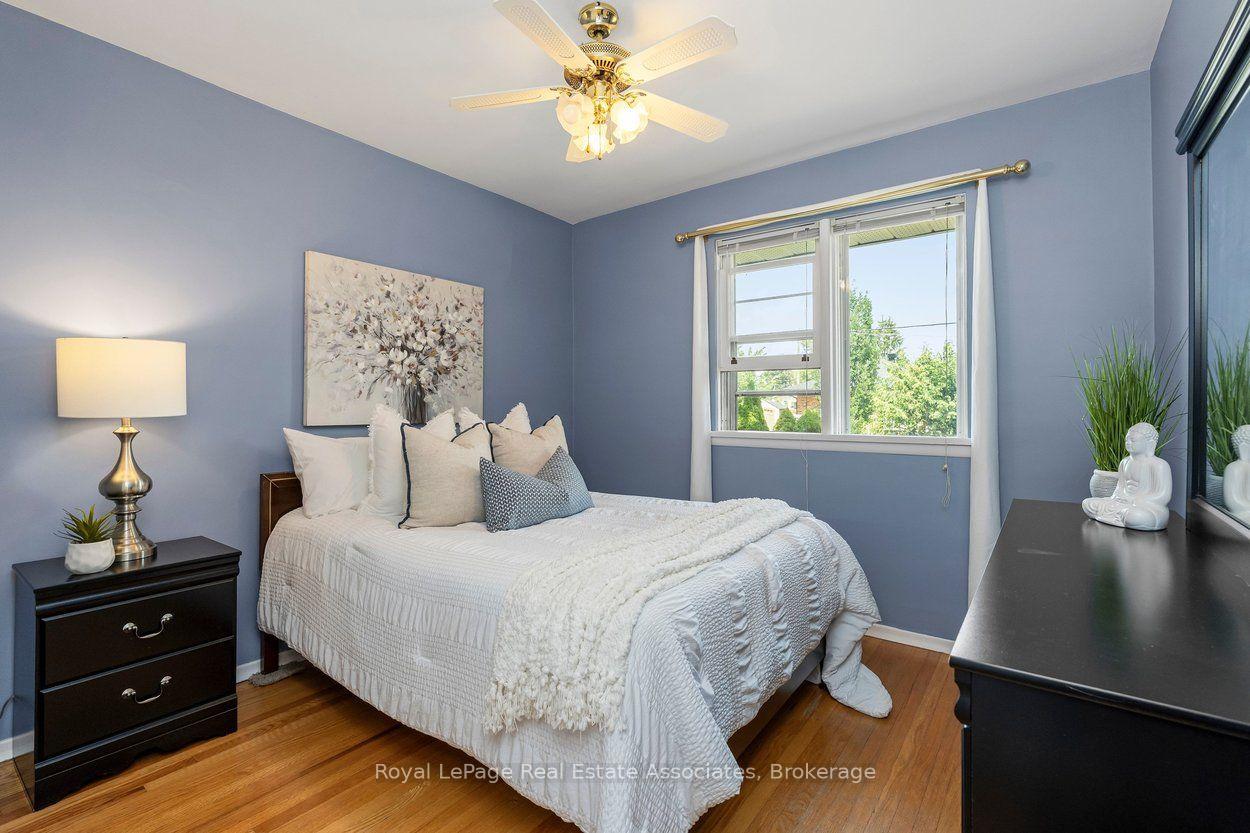 Photo 15 of 64 McIntyre Crescent, Halton Hills, Georgetown — HOMEH