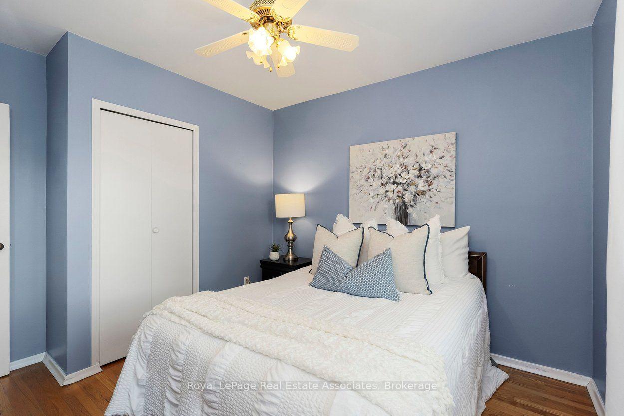 Photo 16 of 64 McIntyre Crescent, Halton Hills, Georgetown — HOMEH