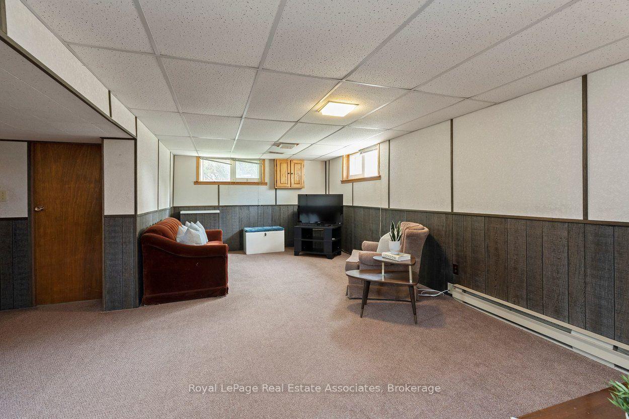 Photo 27 of 64 McIntyre Crescent, Halton Hills, Georgetown — HOMEH