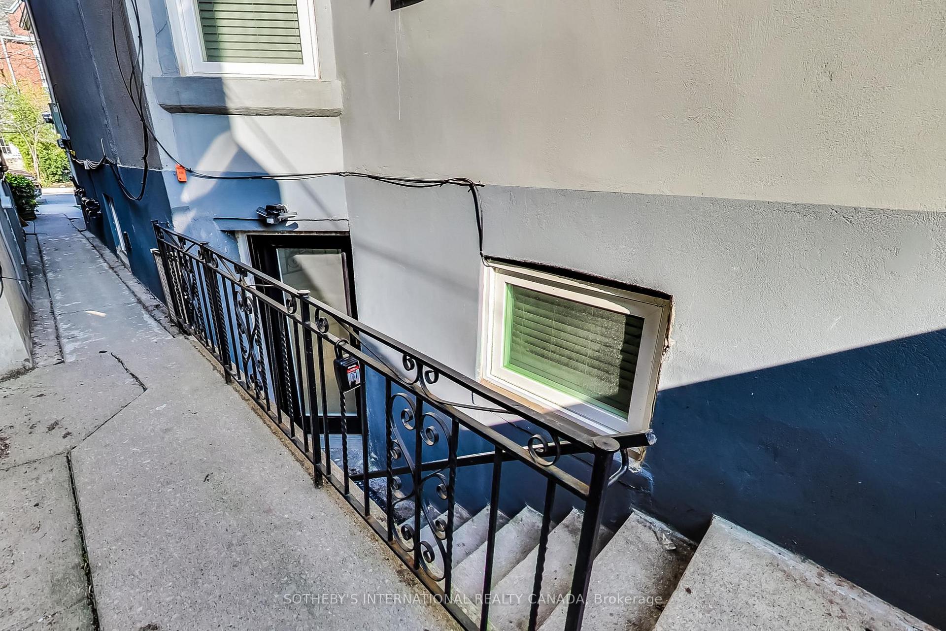 Photo 4 of Unit Lower, 669 Euclid Avenue, Toronto, Palmerston-Little Italy — HOMEH