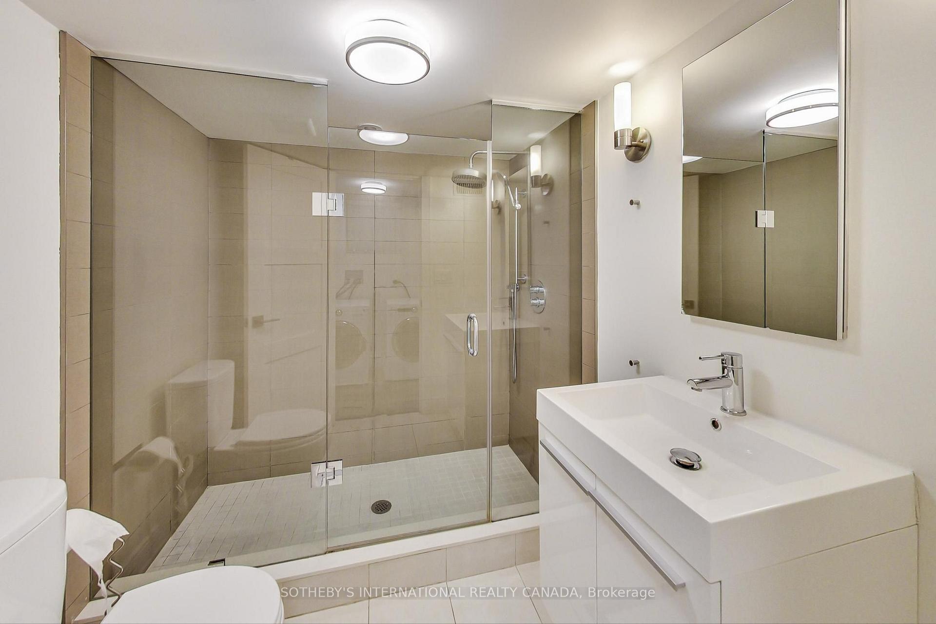 Photo 10 of Unit Lower, 669 Euclid Avenue, Toronto, Palmerston-Little Italy — HOMEH