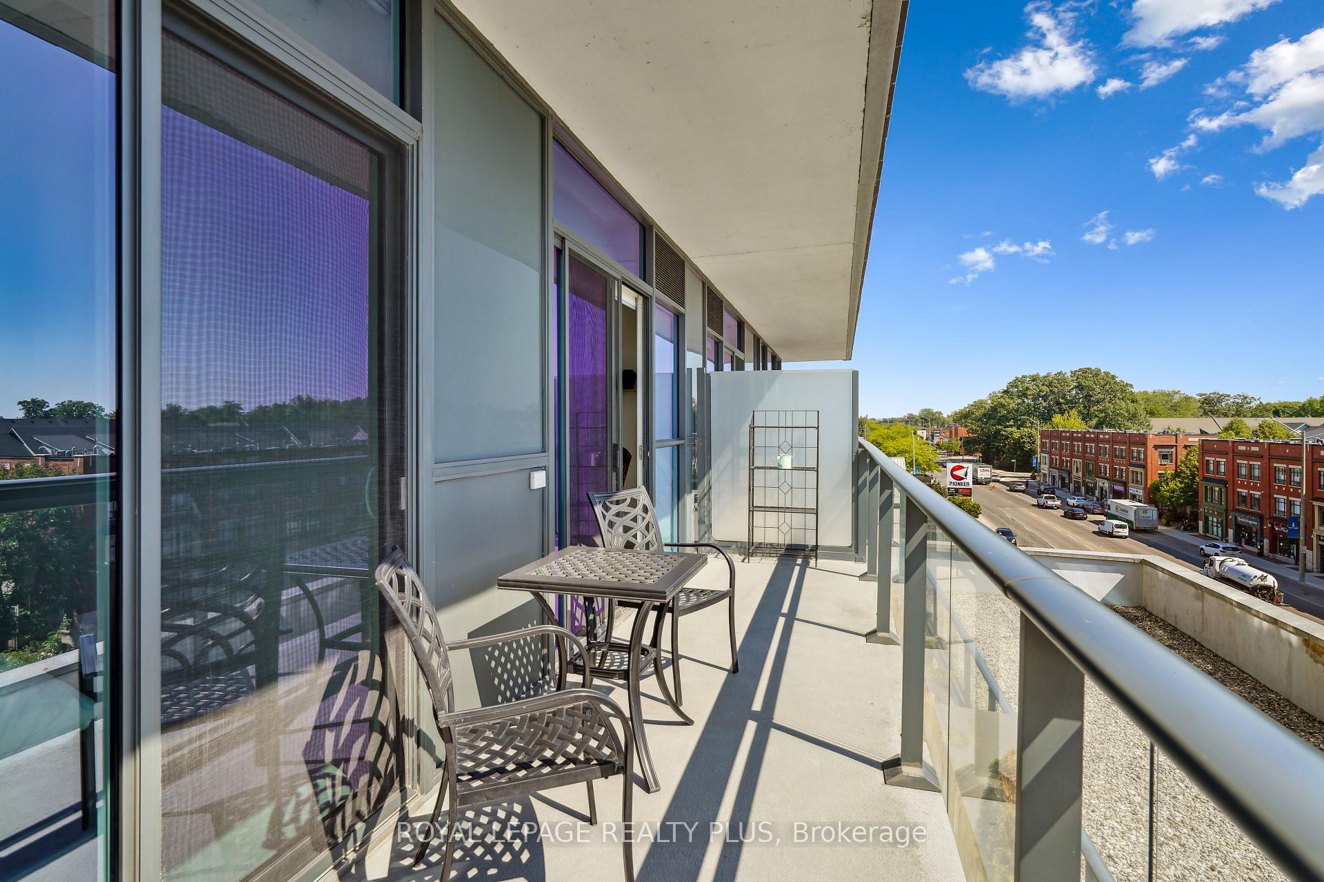Photo 5 of Unit 403, 1 Hurontario Street, Mississauga, Port Credit — HOMEH
