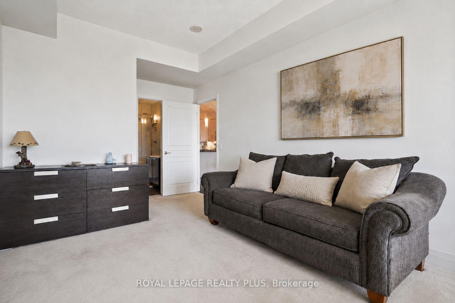 Photo 14 of Unit 403, 1 Hurontario Street, Mississauga, Port Credit — HOMEH