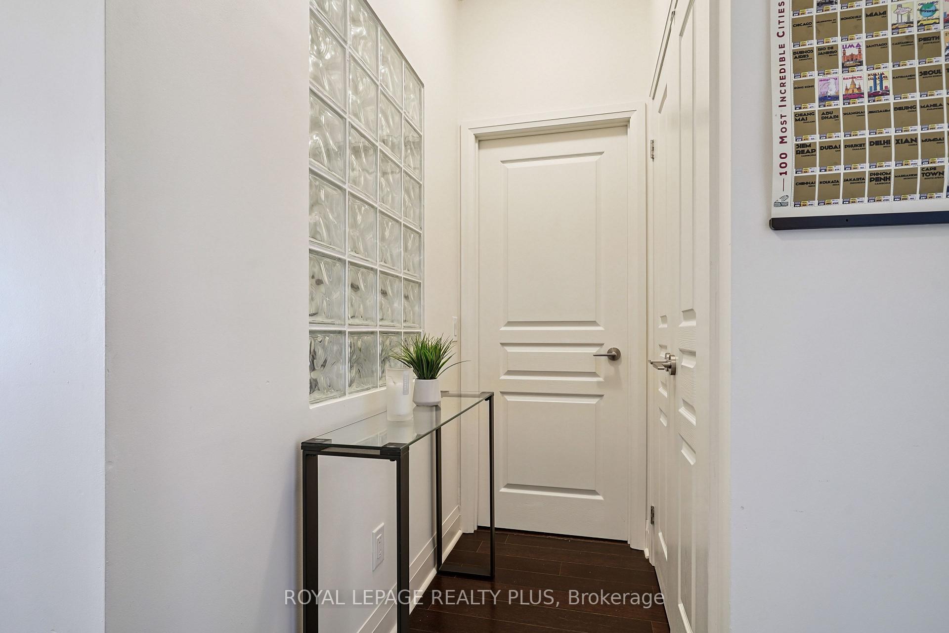 Photo 18 of Unit 403, 1 Hurontario Street, Mississauga, Port Credit — HOMEH