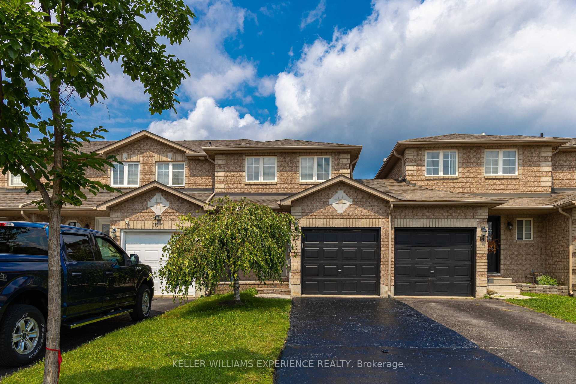 Photo 1 of 12 Monarchy Street, Barrie, Innis-Shore — HOMEH