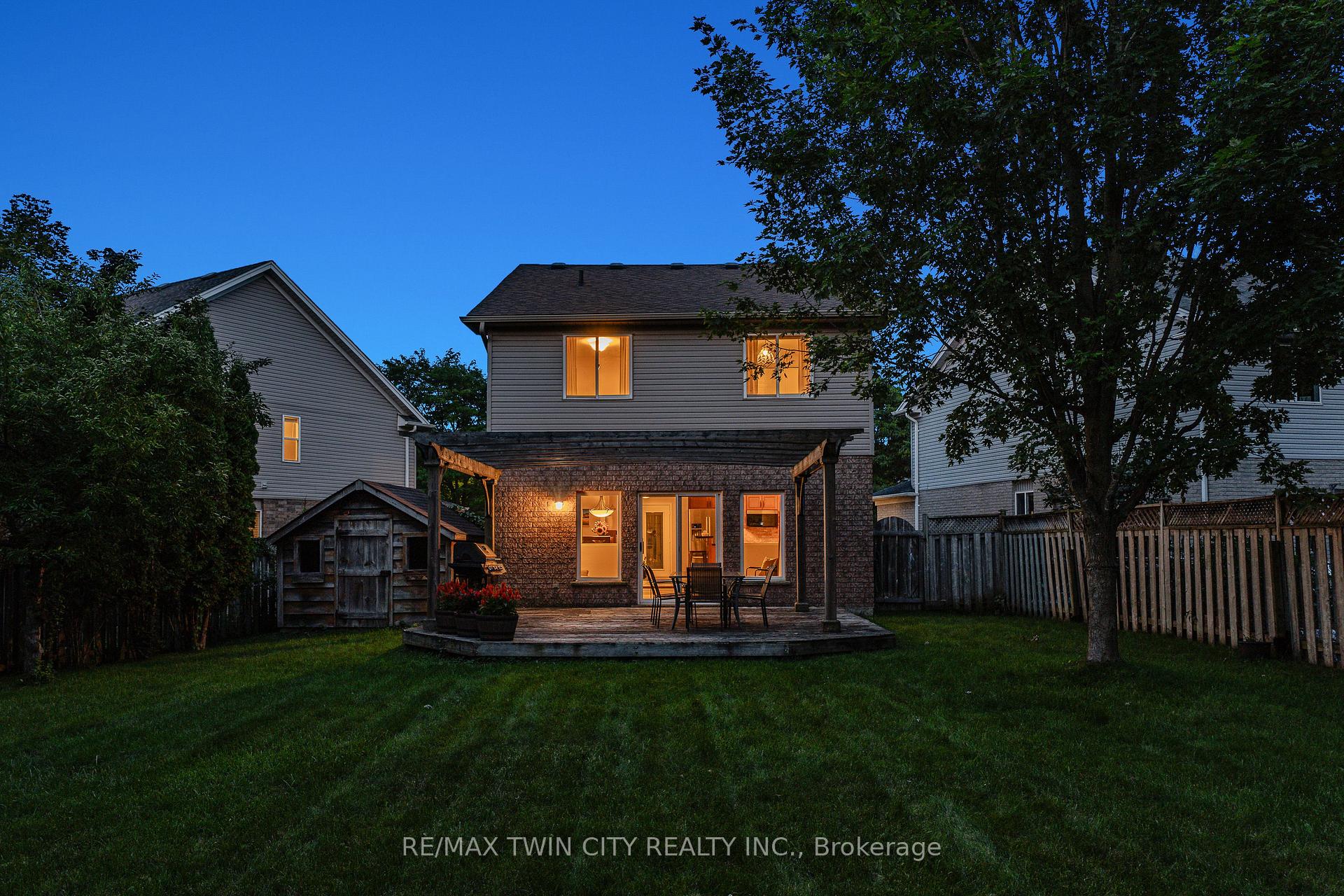 Photo 41 of 298 Pineland Place, Waterloo, Columbia Forest — HOMEH