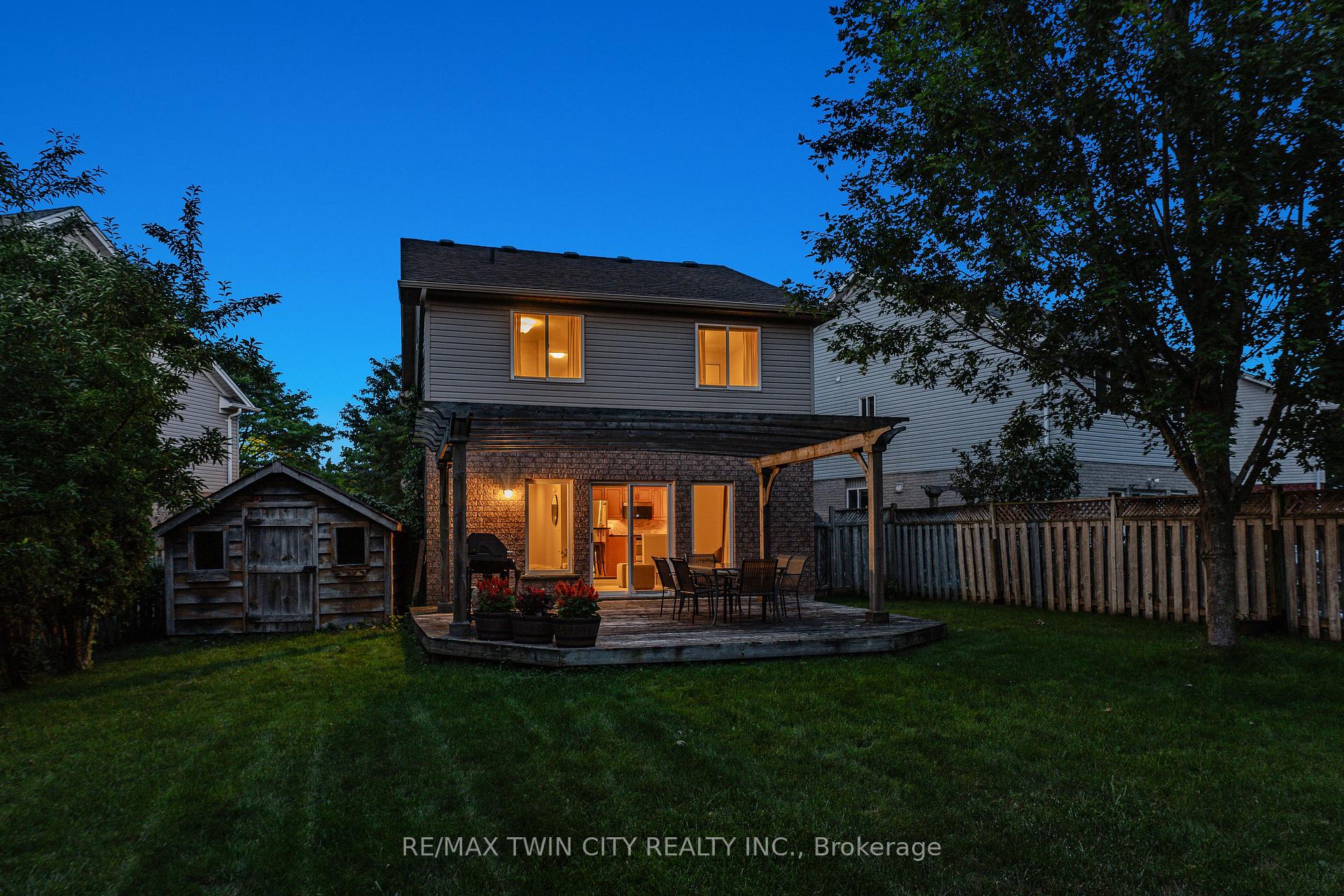 Photo 44 of 298 Pineland Place, Waterloo, Columbia Forest — HOMEH