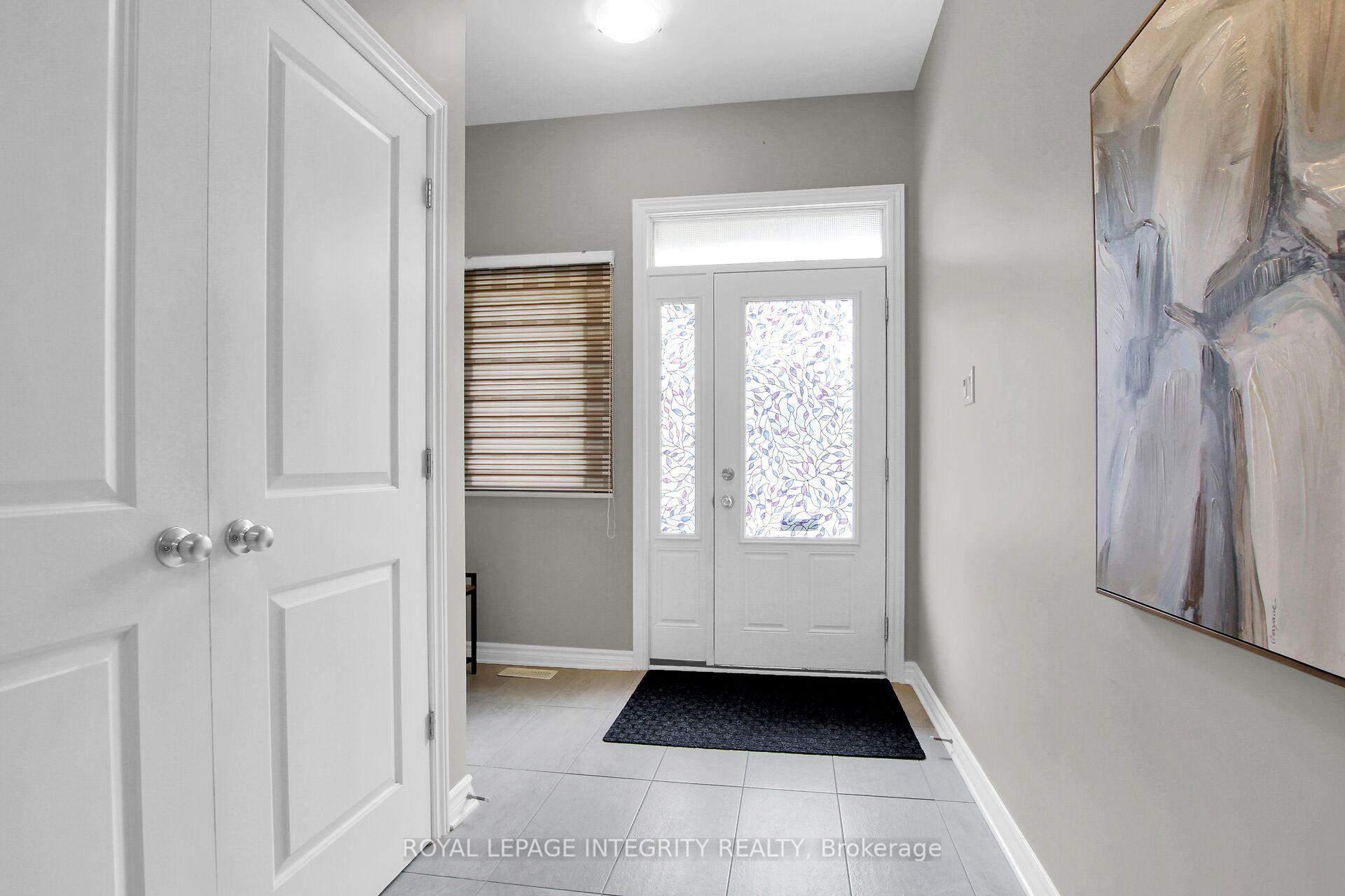 Photo 4 of 767 Dearborn Private, Ottawa, Blossom Park/Kemp Park/Findlay Creek — HOMEH