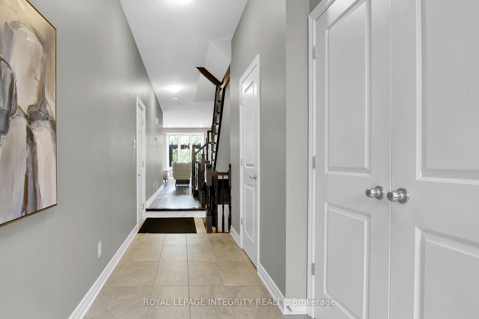 Photo 6 of 767 Dearborn Private, Ottawa, Blossom Park/Kemp Park/Findlay Creek — HOMEH