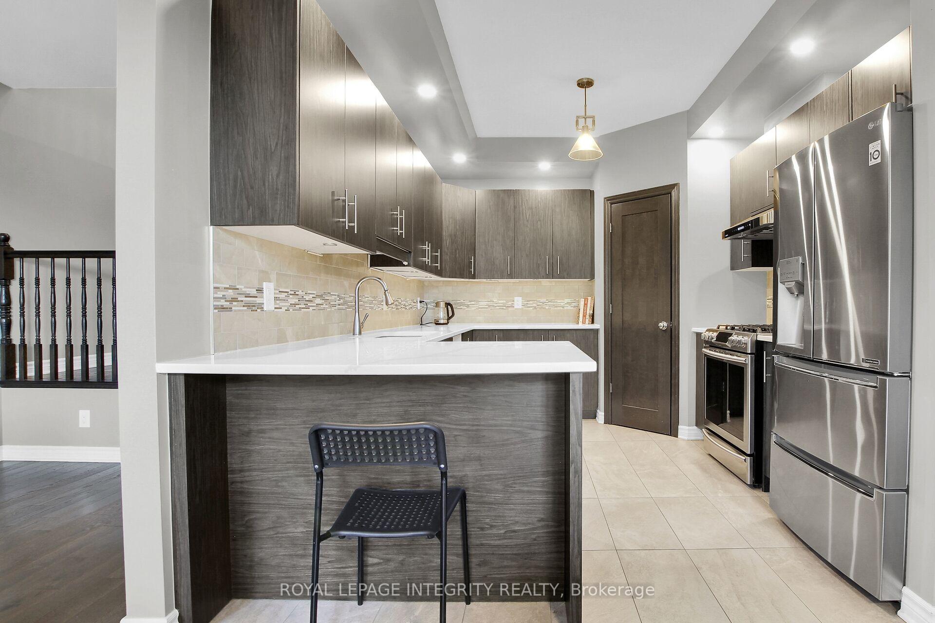 Photo 16 of 767 Dearborn Private, Ottawa, Blossom Park/Kemp Park/Findlay Creek — HOMEH