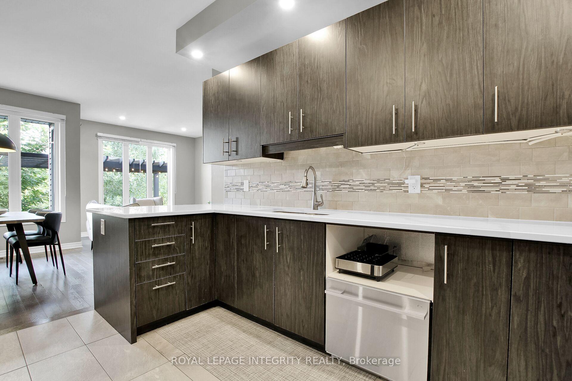 Photo 17 of 767 Dearborn Private, Ottawa, Blossom Park/Kemp Park/Findlay Creek — HOMEH