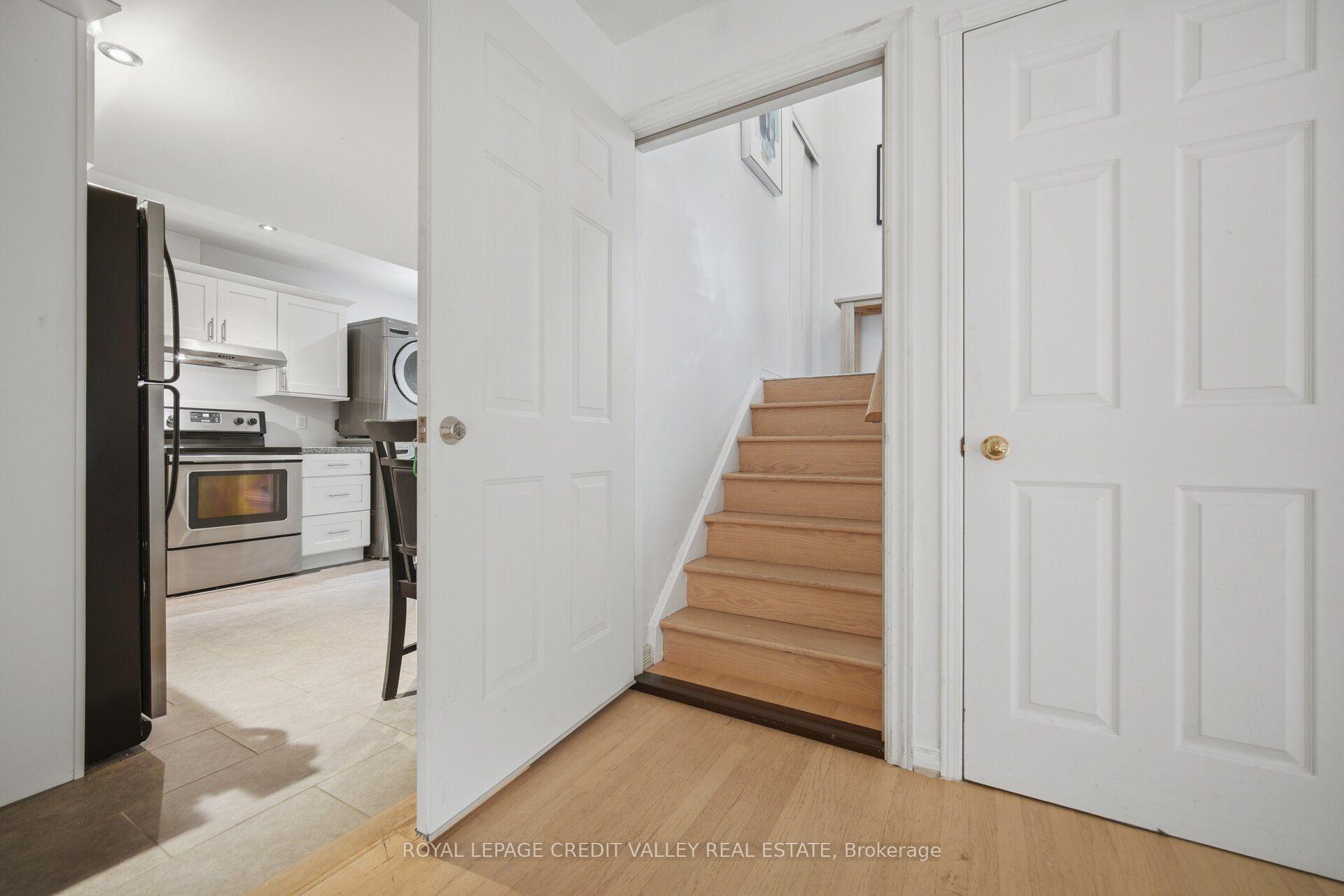 Photo 21 of 43 Flemington Drive E, Caledon, Rural Caledon — HOMEH