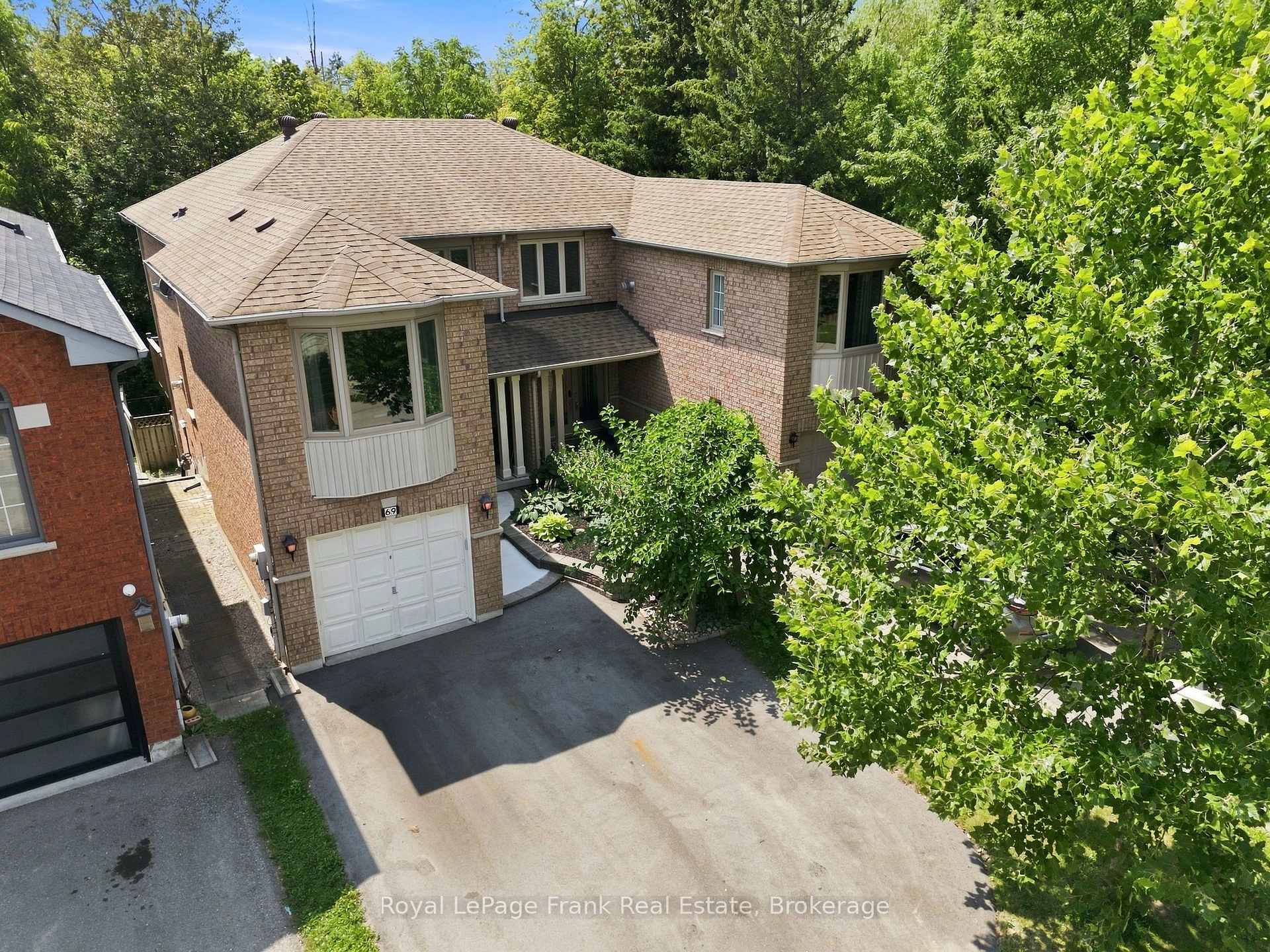Photo 1 of 69 Alberta Drive, Vaughan, Concord — HOMEH
