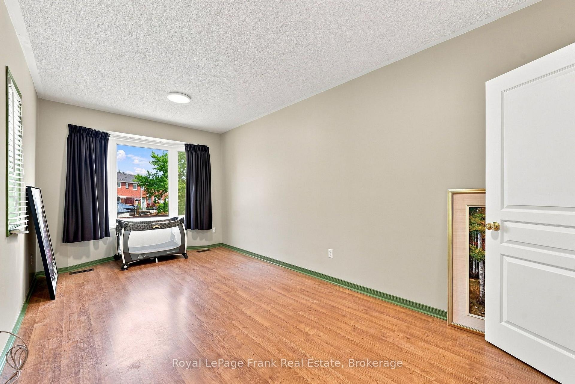 Photo 24 of 69 Alberta Drive, Vaughan, Concord — HOMEH