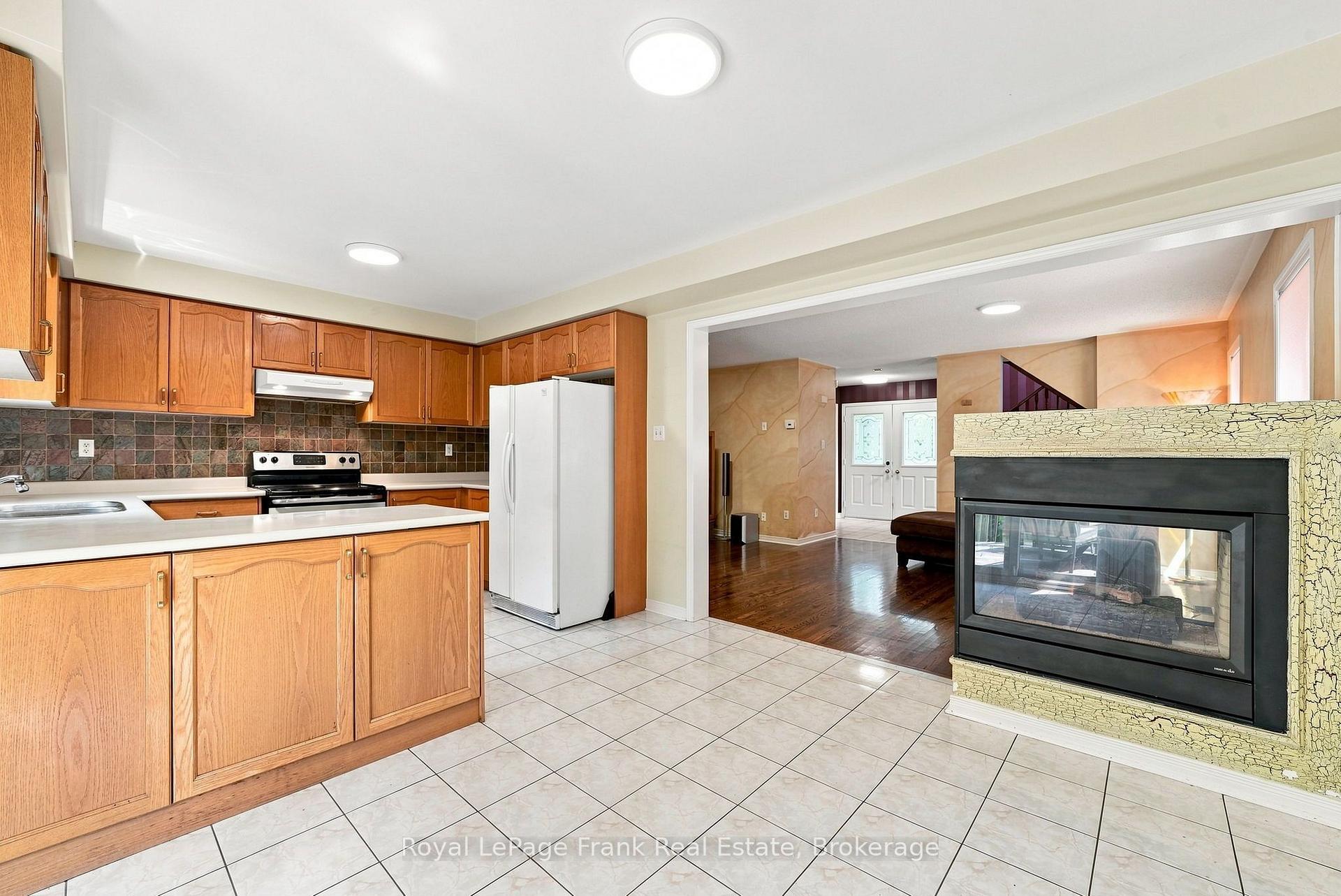 Photo 18 of 69 Alberta Drive, Vaughan, Concord — HOMEH