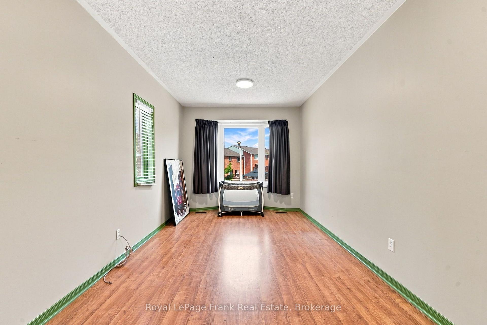 Photo 25 of 69 Alberta Drive, Vaughan, Concord — HOMEH