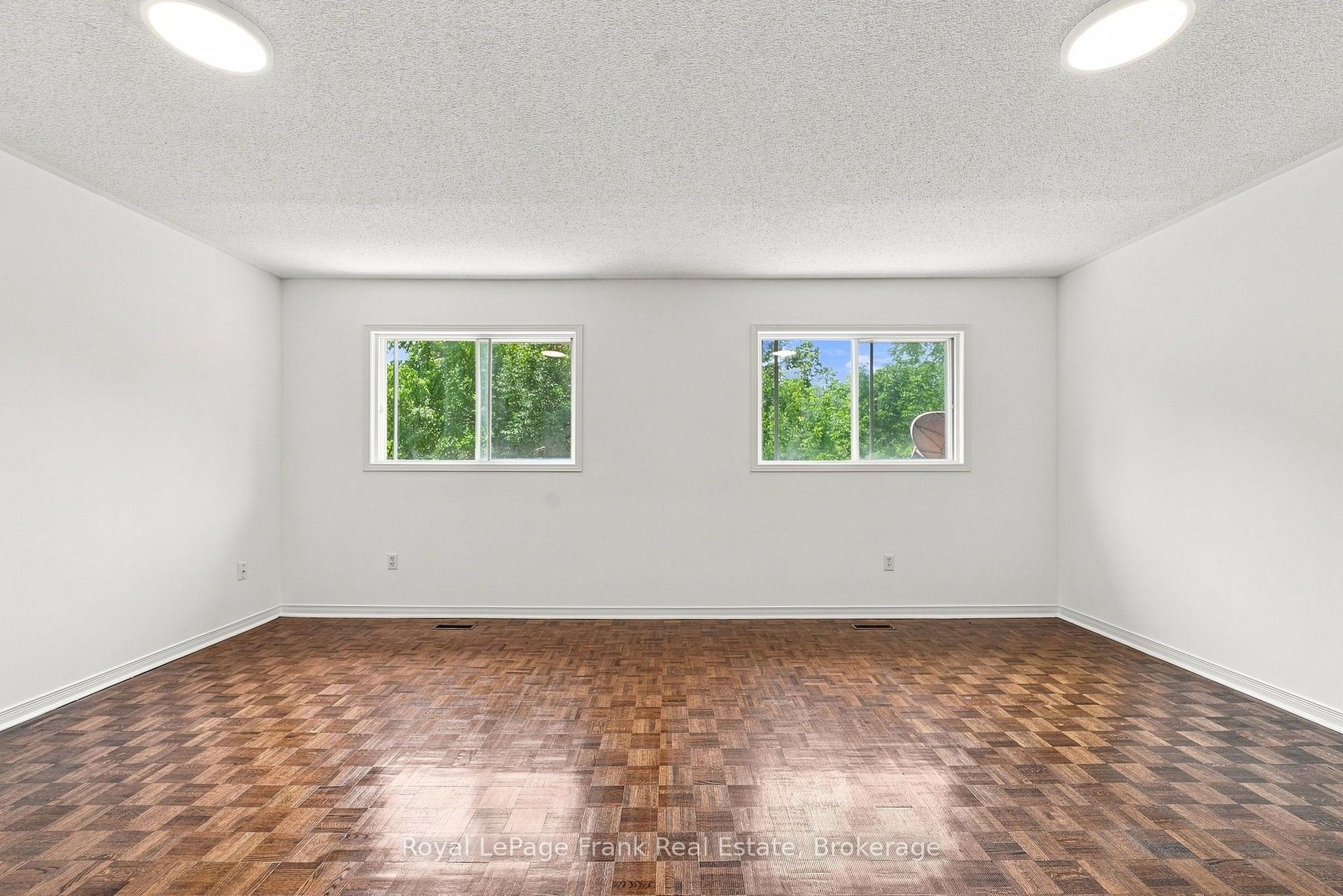 Photo 28 of 69 Alberta Drive, Vaughan, Concord — HOMEH