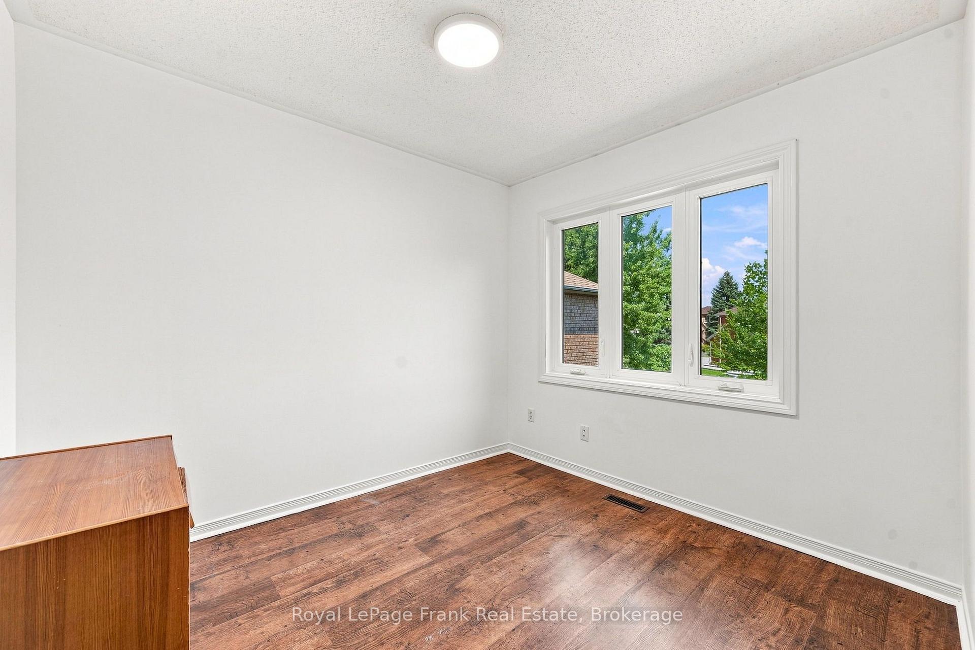 Photo 32 of 69 Alberta Drive, Vaughan, Concord — HOMEH