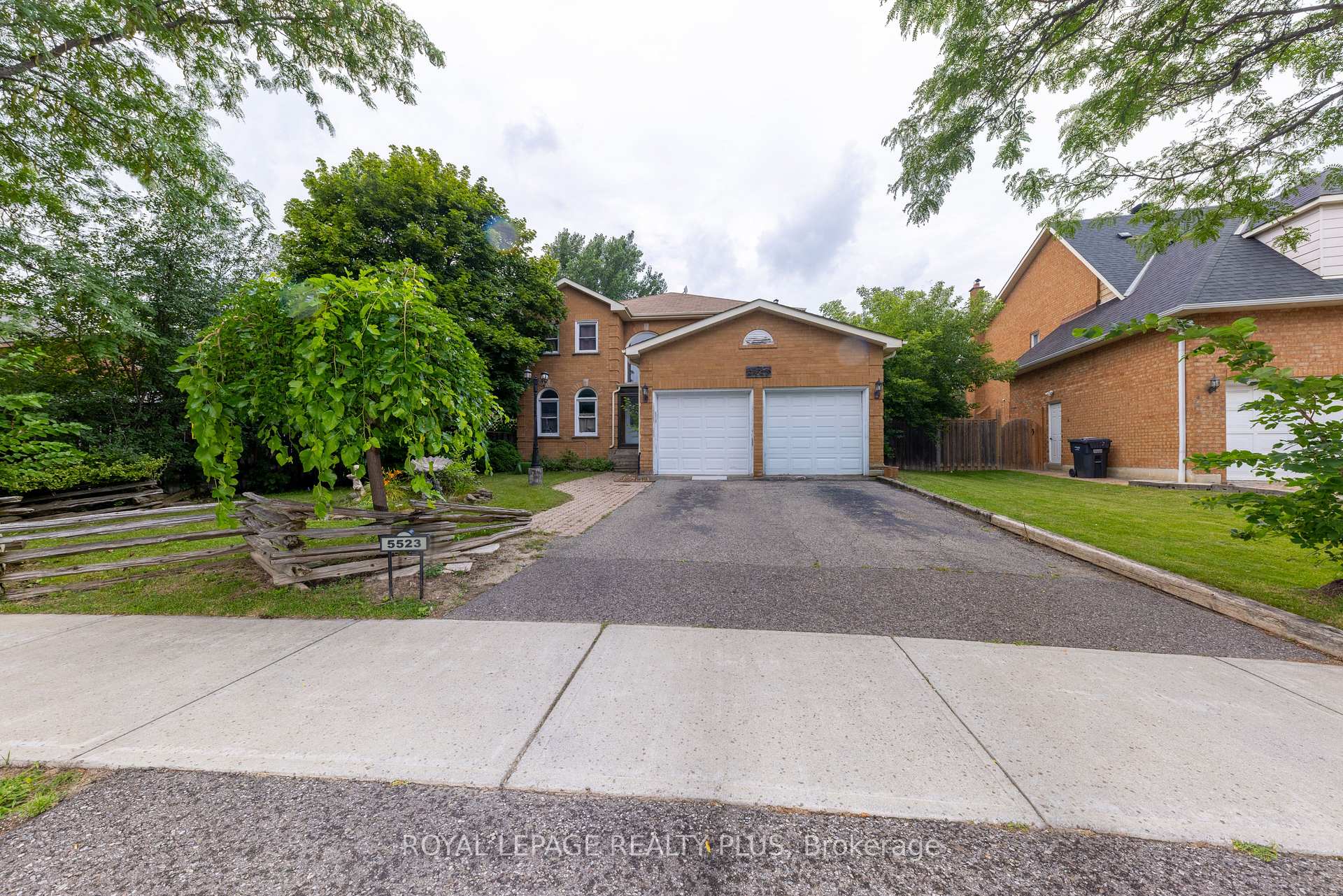 Photo 1 of 5523 Edencroft Acres, Mississauga, East Credit — HOMEH