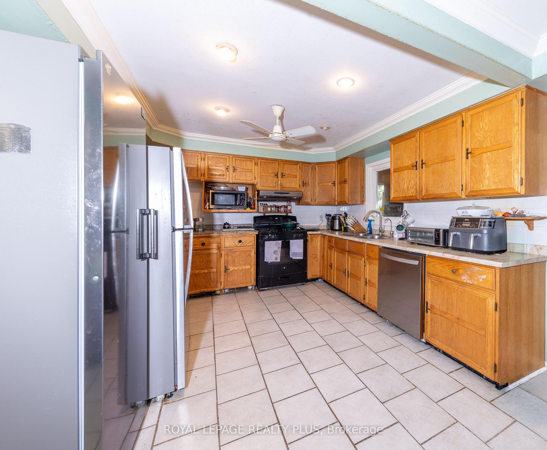 Photo 5 of 5523 Edencroft Acres, Mississauga, East Credit — HOMEH