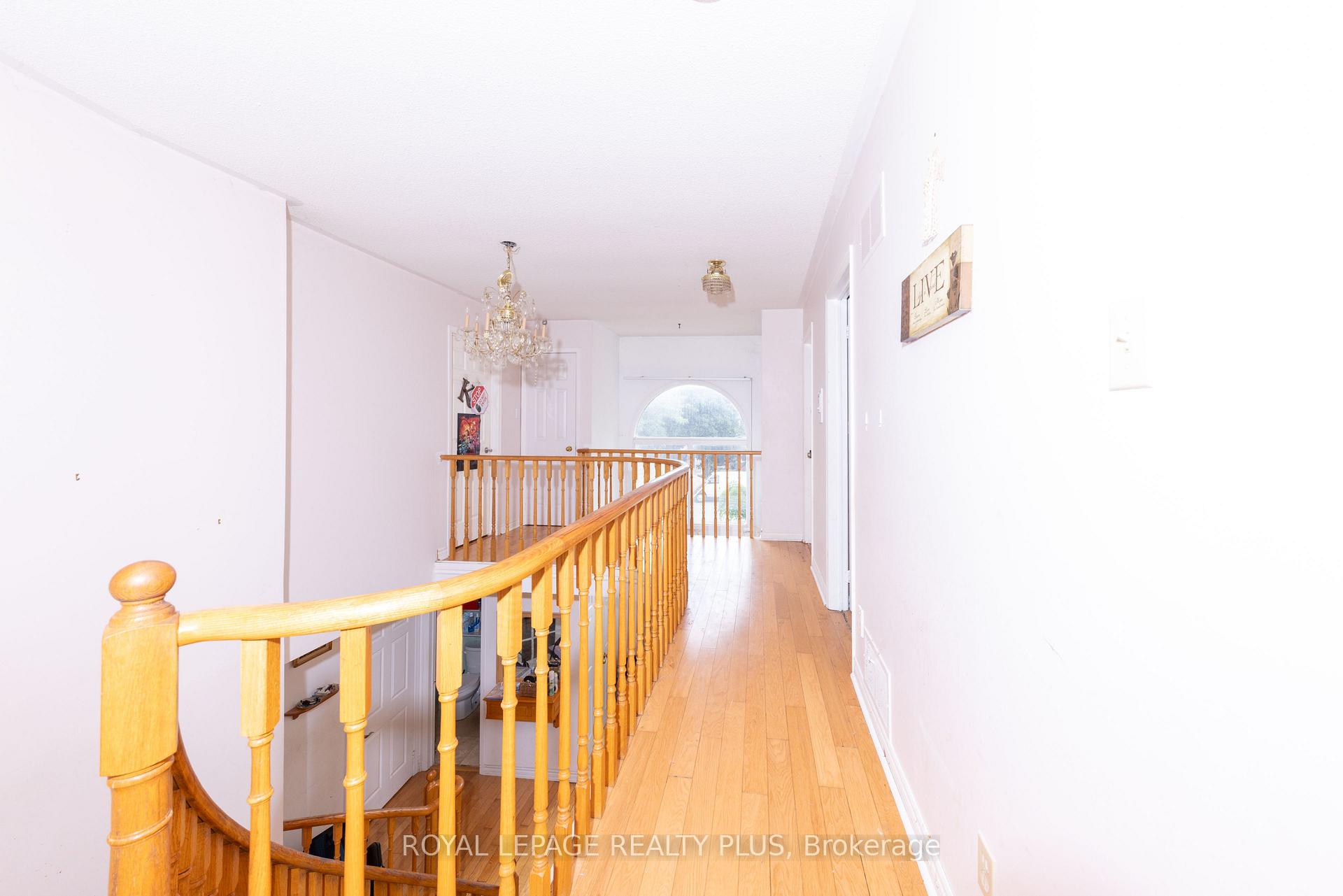 Photo 13 of 5523 Edencroft Acres, Mississauga, East Credit — HOMEH
