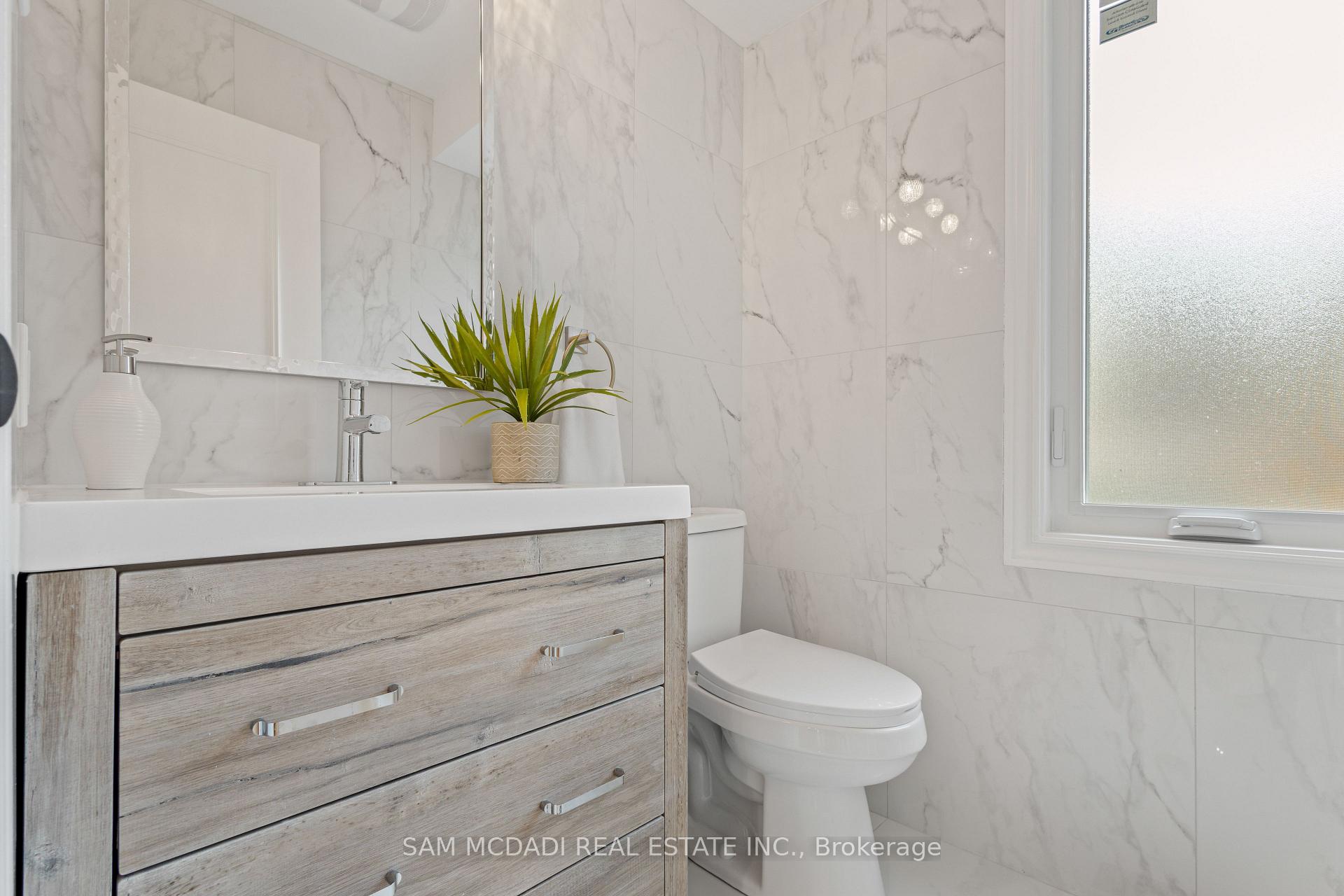 Photo 16 of 2535 Robin Drive, Mississauga, Sheridan — HOMEH