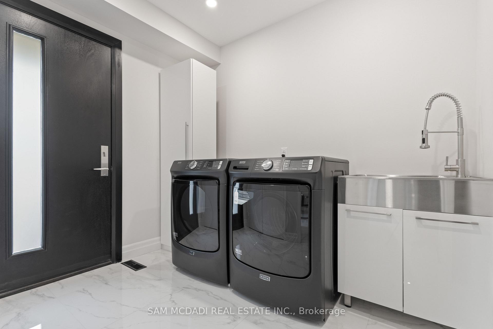 Photo 17 of 2535 Robin Drive, Mississauga, Sheridan — HOMEH