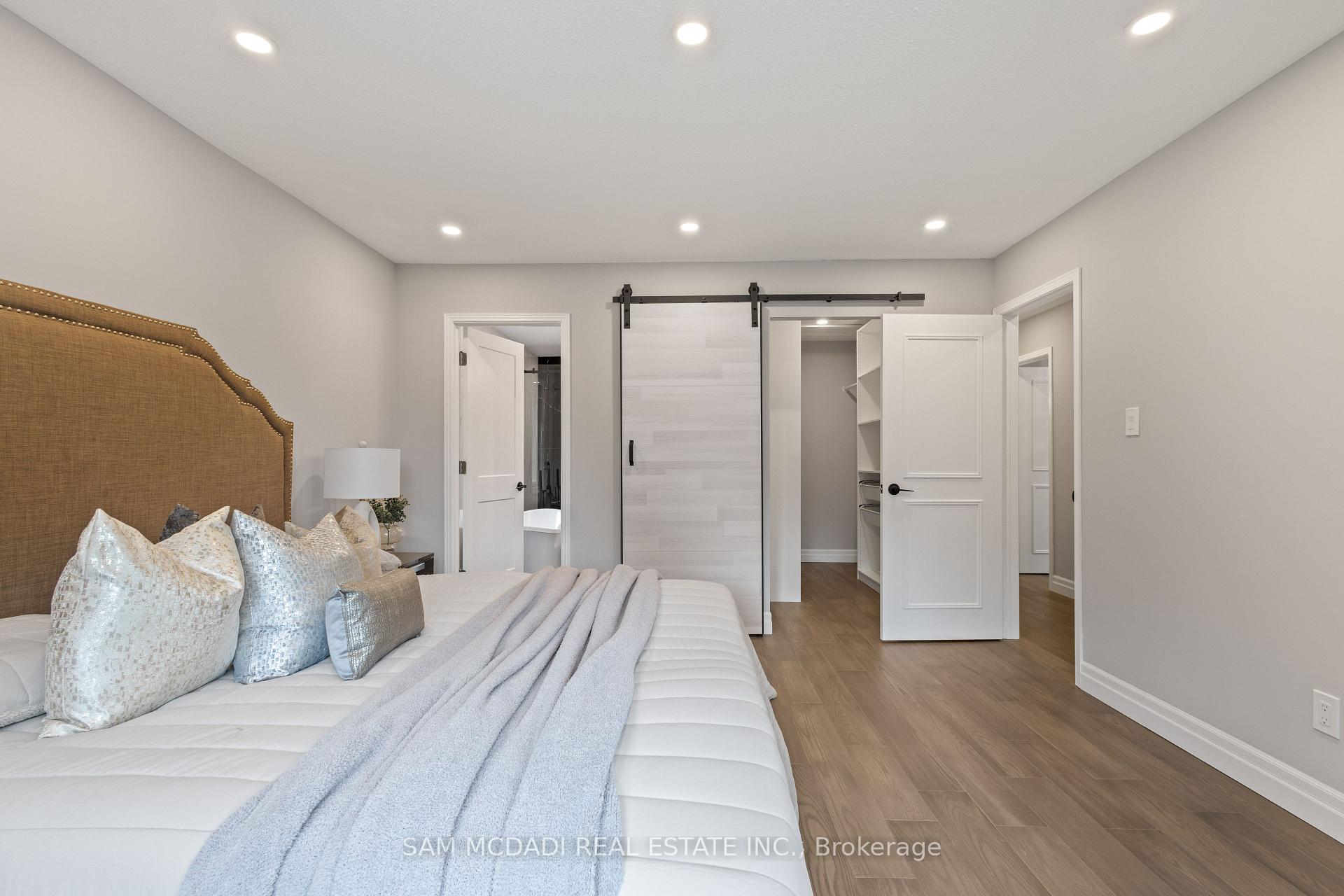 Photo 29 of 2535 Robin Drive, Mississauga, Sheridan — HOMEH