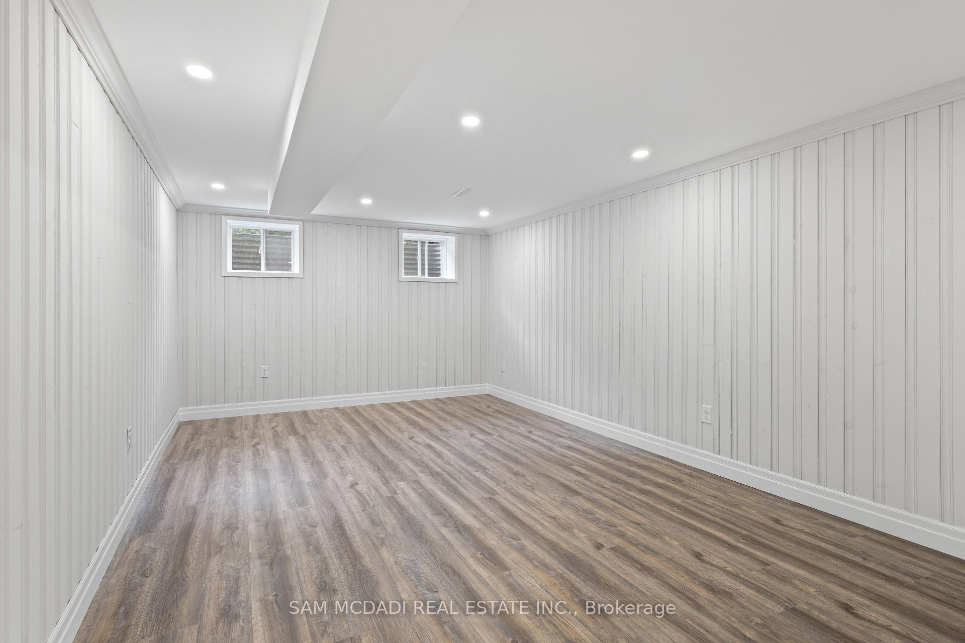 Photo 33 of 2535 Robin Drive, Mississauga, Sheridan — HOMEH