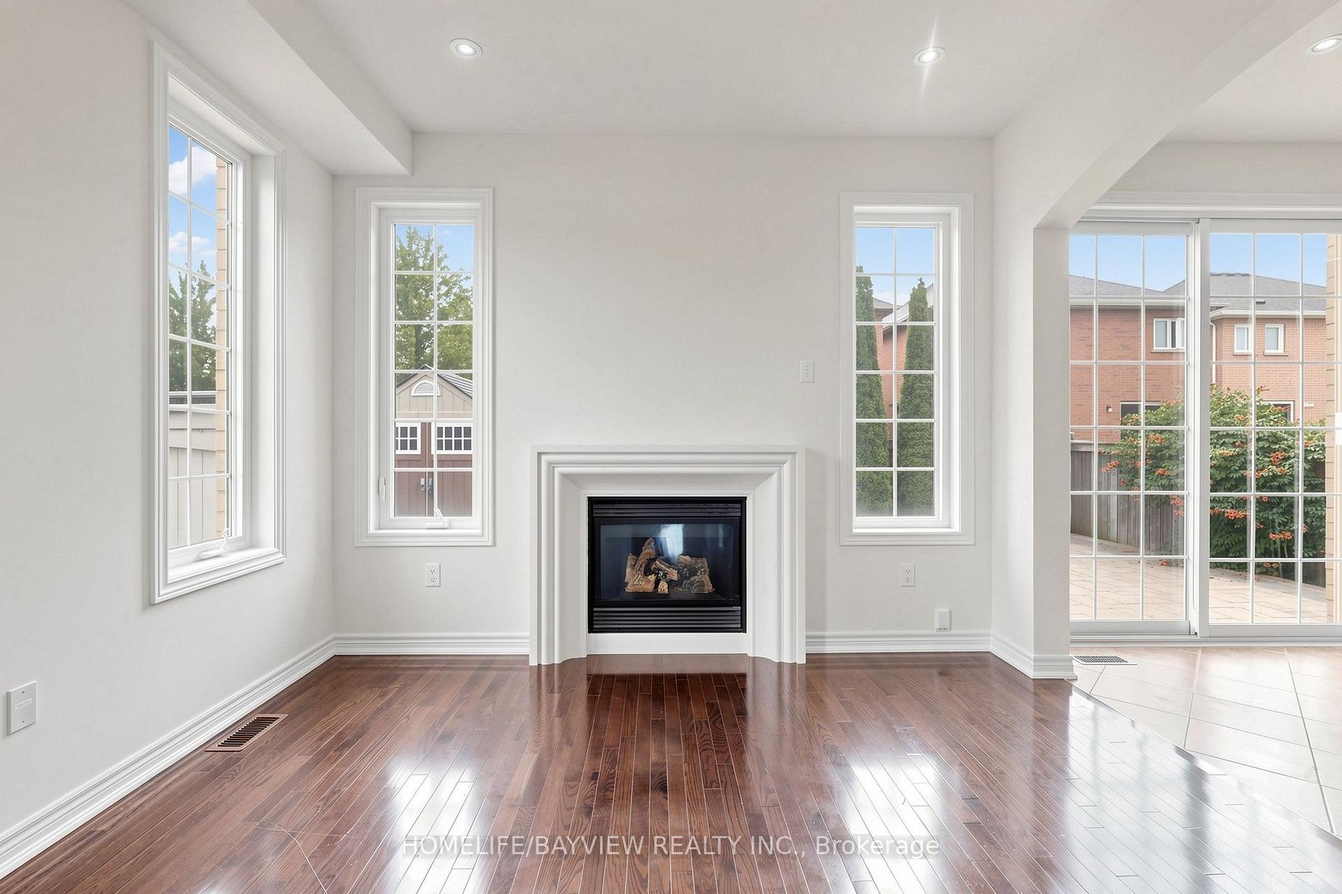 Photo 8 of 3 Stoyell Drive, Richmond Hill, Jefferson — HOMEH