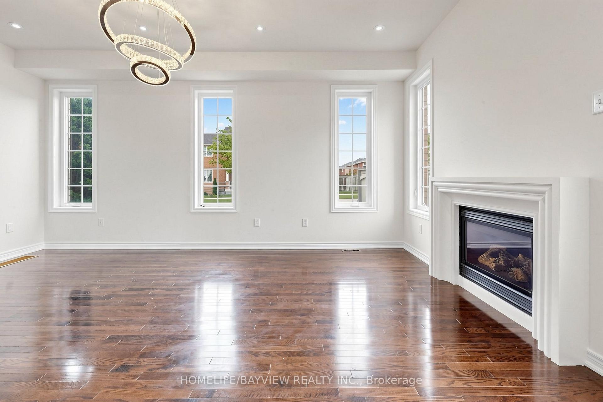 Photo 9 of 3 Stoyell Drive, Richmond Hill, Jefferson — HOMEH