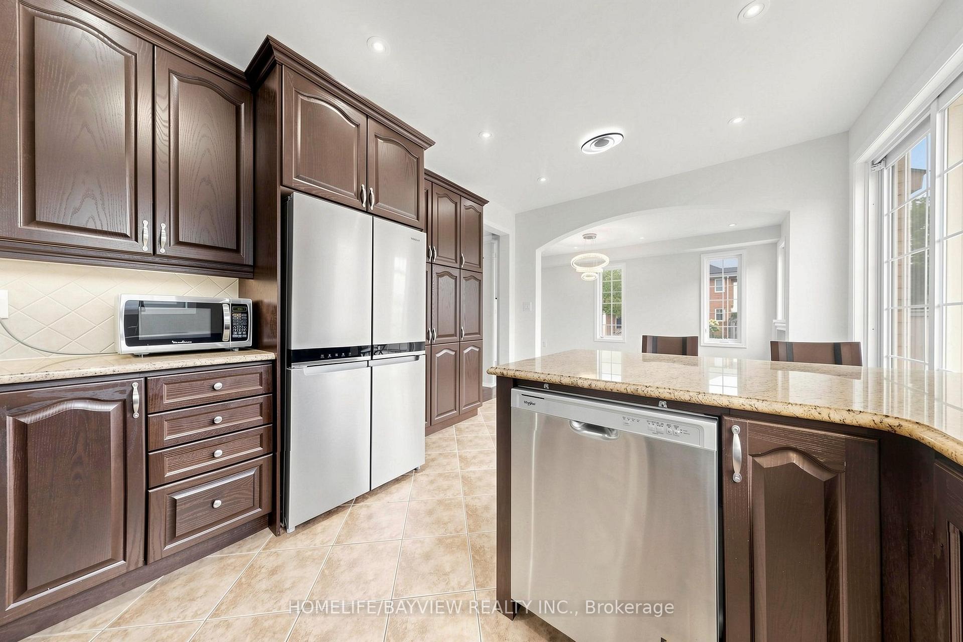 Photo 16 of 3 Stoyell Drive, Richmond Hill, Jefferson — HOMEH