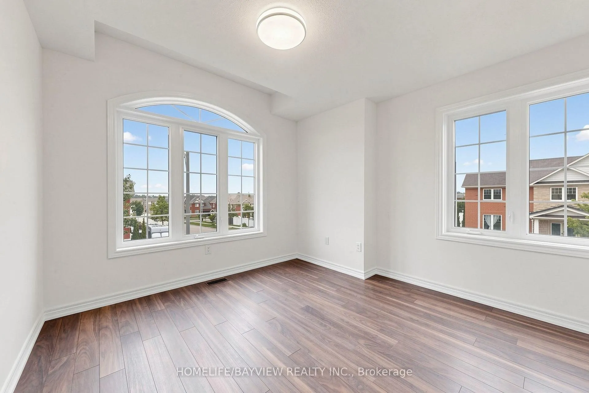 Photo 25 of 3 Stoyell Drive, Richmond Hill, Jefferson — HOMEH