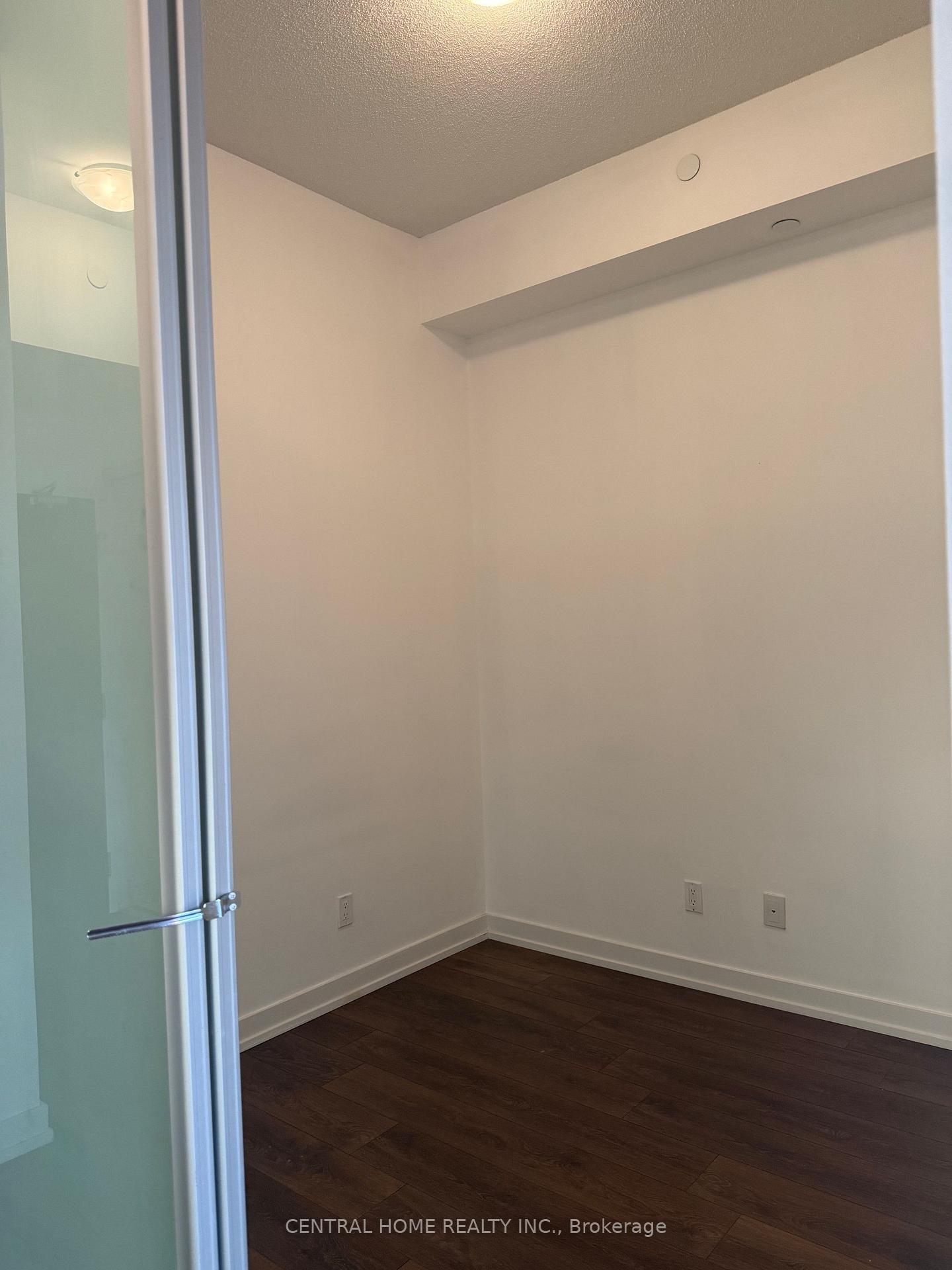 Photo 6 of Unit 718, 297 College Street, Toronto, Kensington-Chinatown — HOMEH