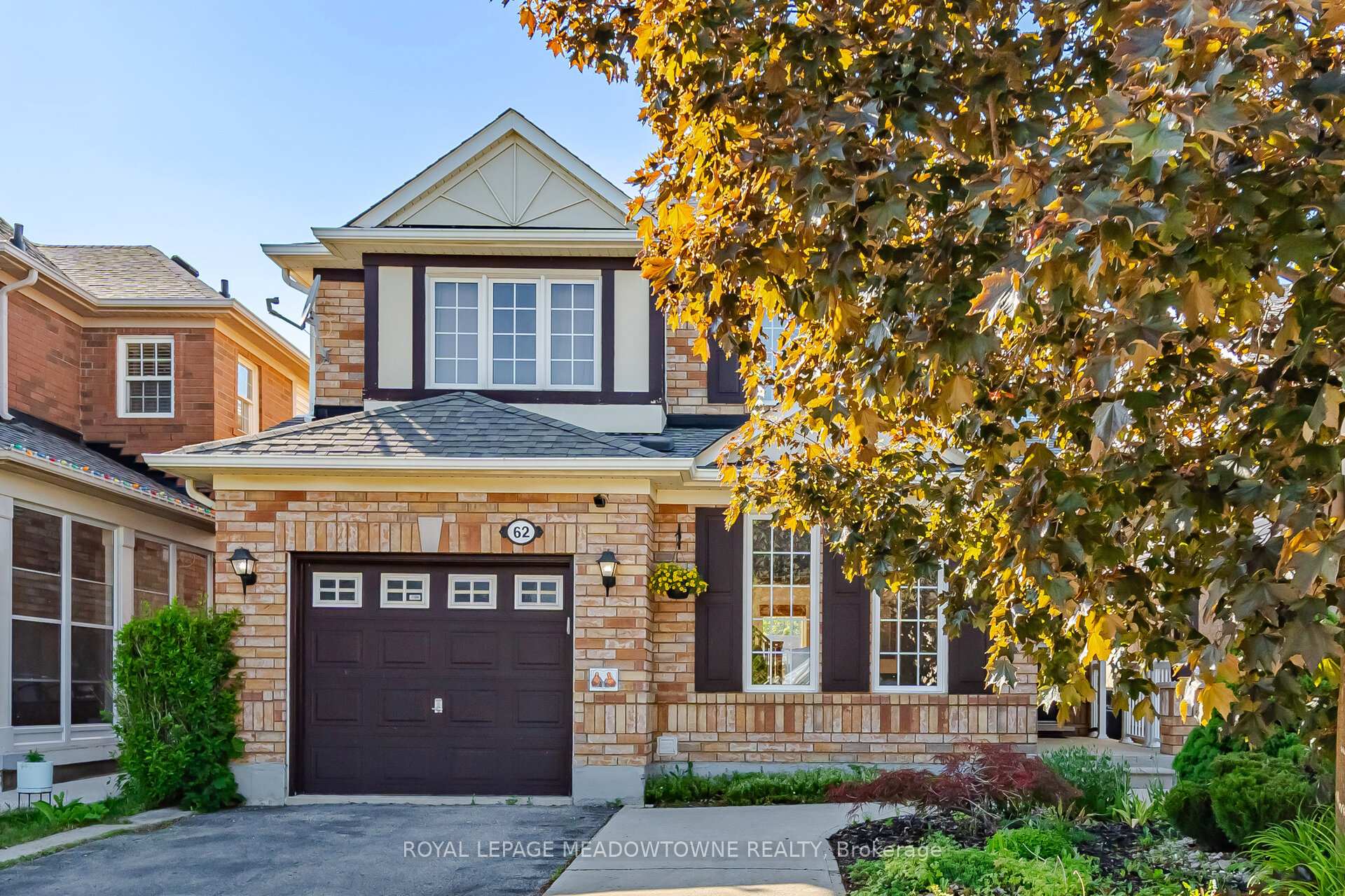 Photo 2 of 62 Sugarhill Drive, Brampton, Fletcher's Meadow — HOMEH