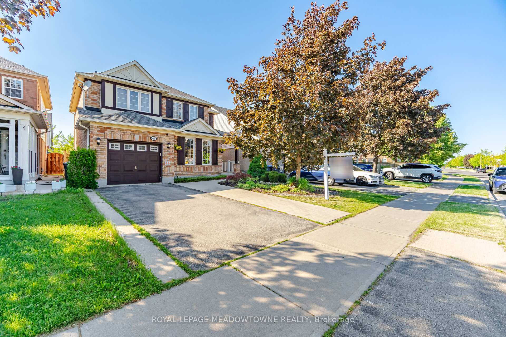 Photo 4 of 62 Sugarhill Drive, Brampton, Fletcher's Meadow — HOMEH