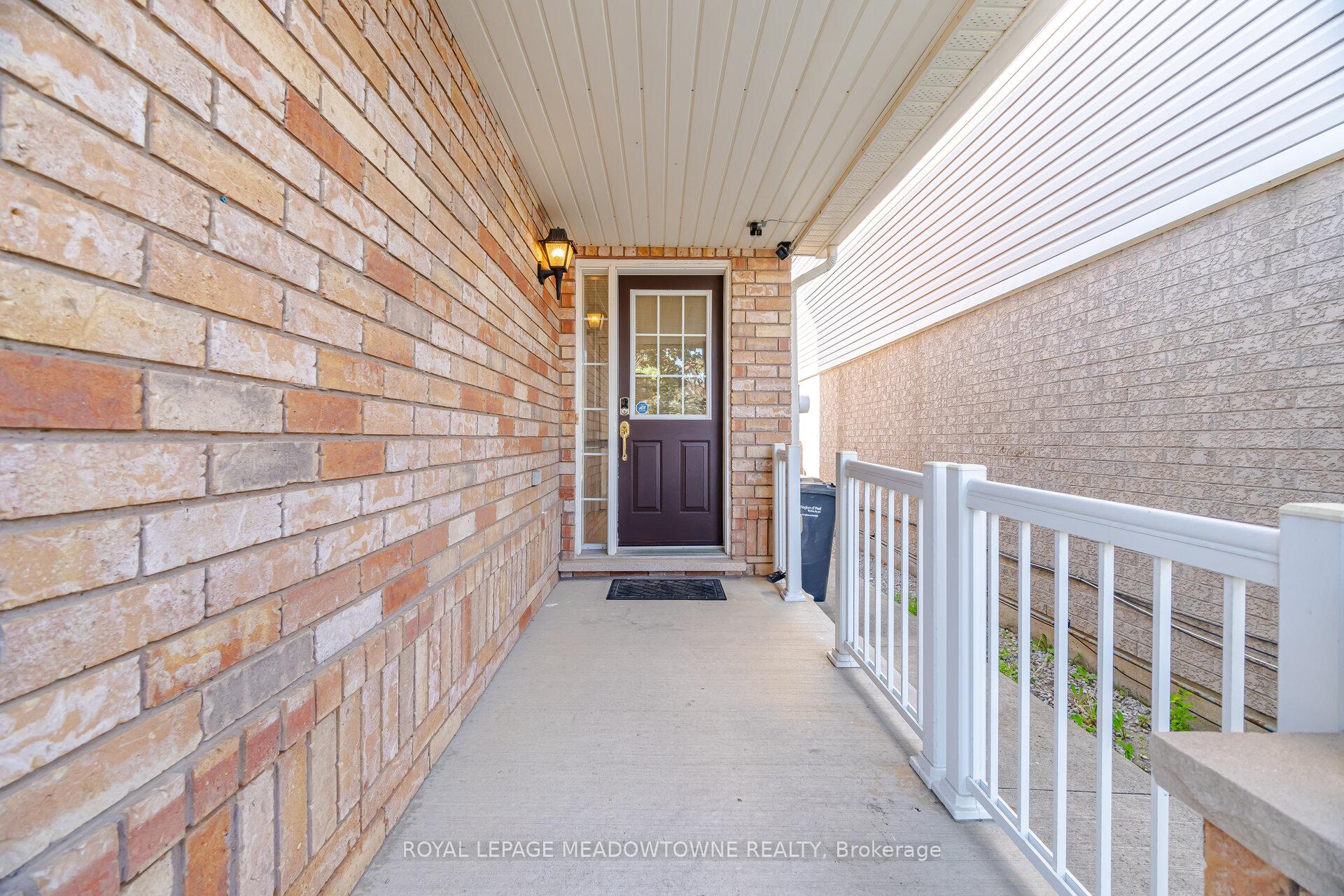 Photo 6 of 62 Sugarhill Drive, Brampton, Fletcher's Meadow — HOMEH