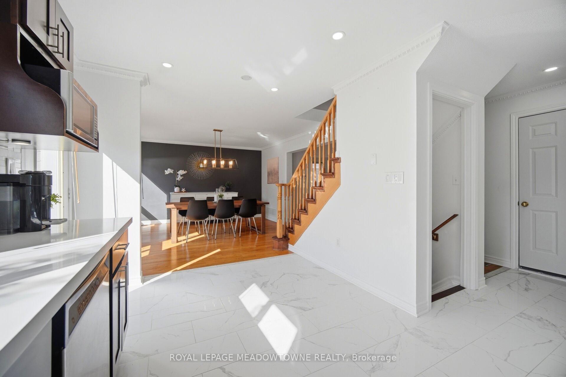 Photo 20 of 62 Sugarhill Drive, Brampton, Fletcher's Meadow — HOMEH