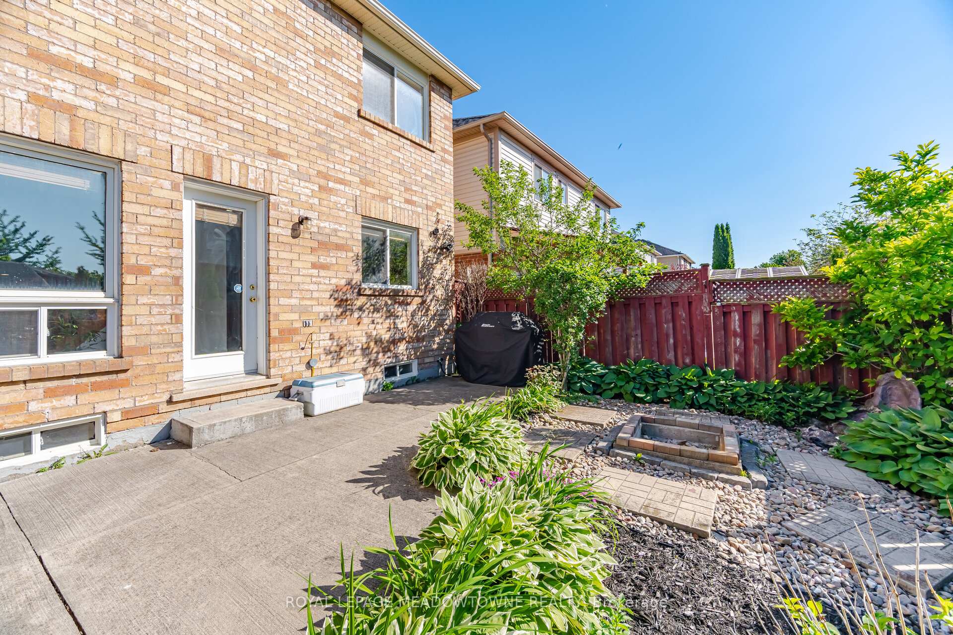 Photo 48 of 62 Sugarhill Drive, Brampton, Fletcher's Meadow — HOMEH