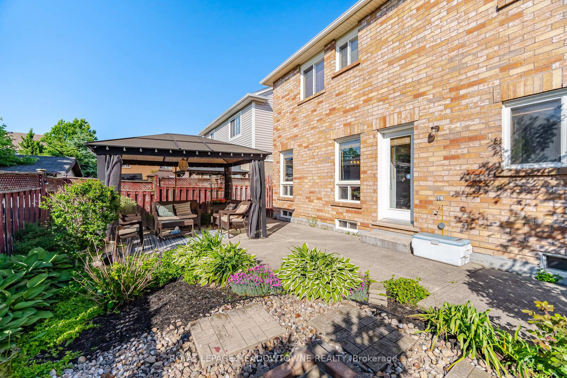 Photo 49 of 62 Sugarhill Drive, Brampton, Fletcher's Meadow — HOMEH