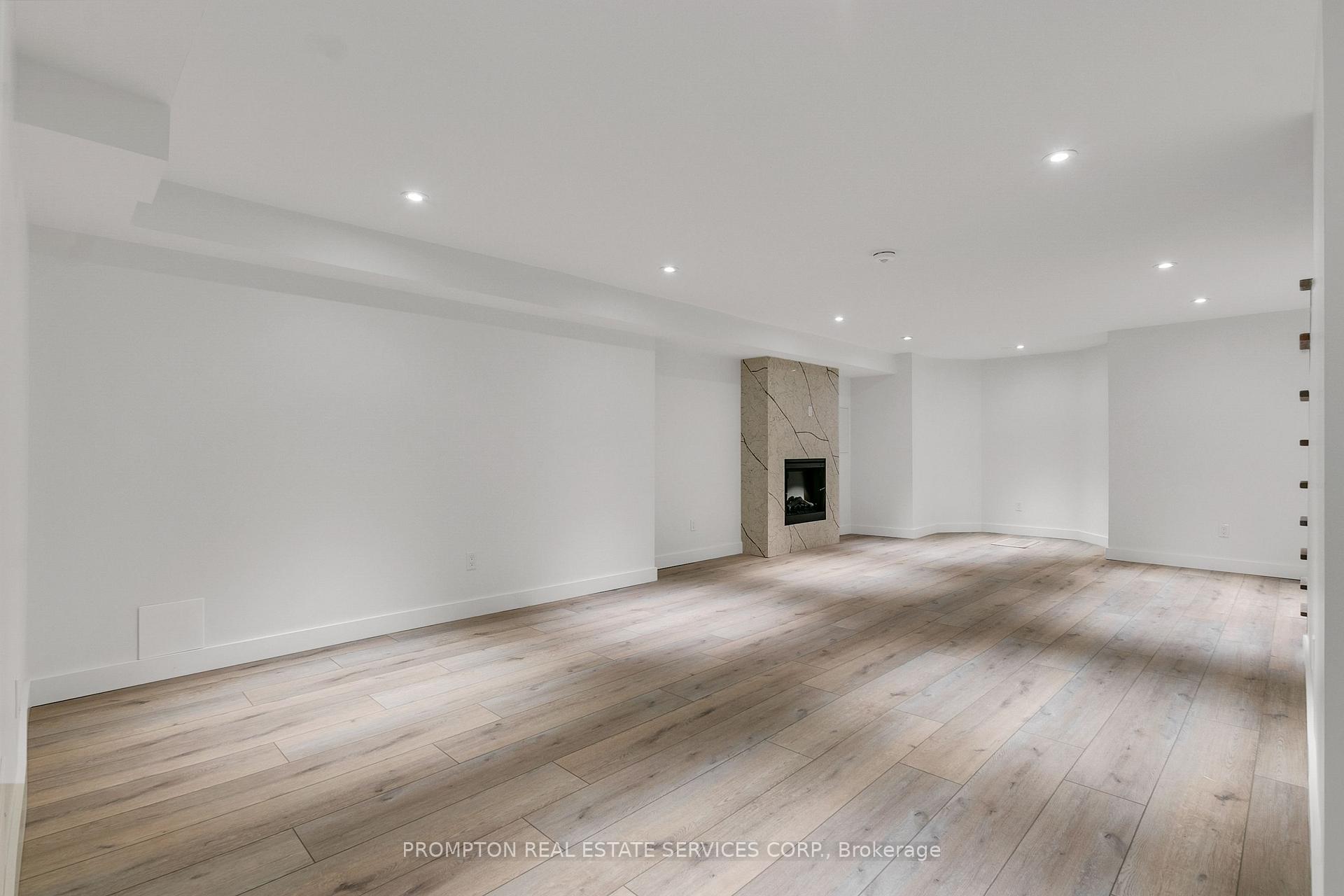 Photo 31 of 11 Gloucester Street, Toronto, Church-Yonge Corridor — HOMEH