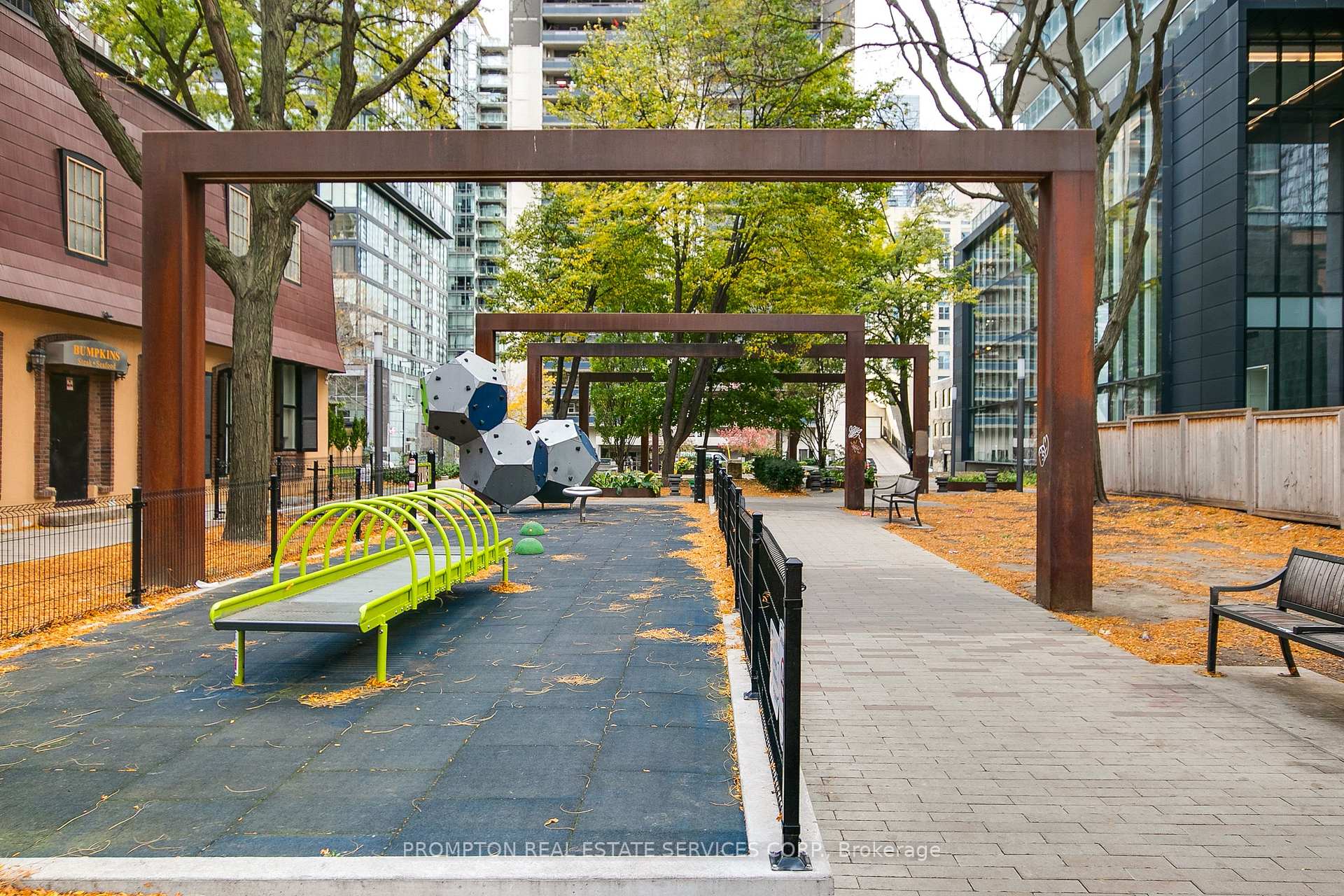 Photo 36 of 11 Gloucester Street, Toronto, Church-Yonge Corridor — HOMEH