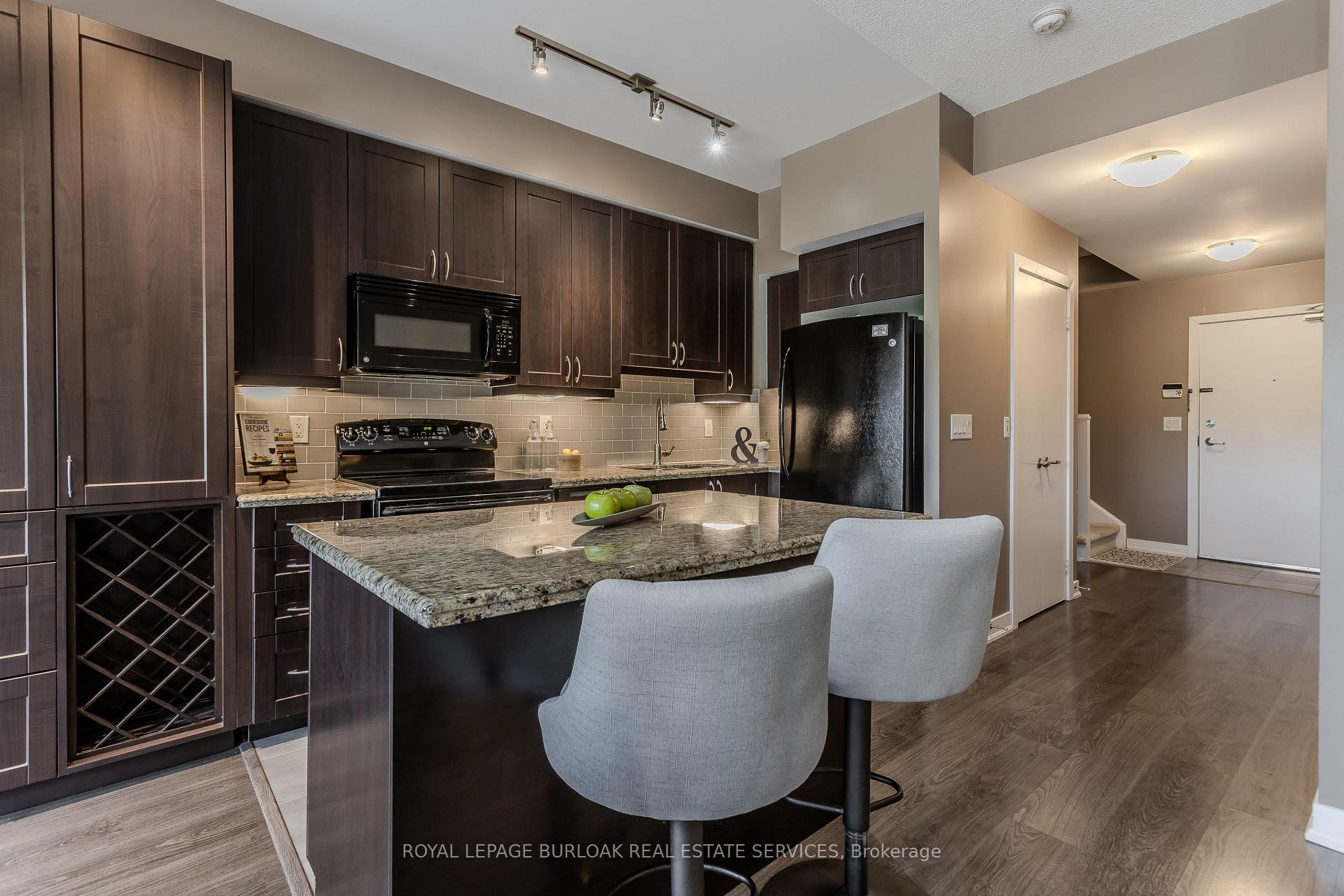 Photo 7 of Unit 204, 1940 Ironstone Drive, Burlington, Uptown — HOMEH