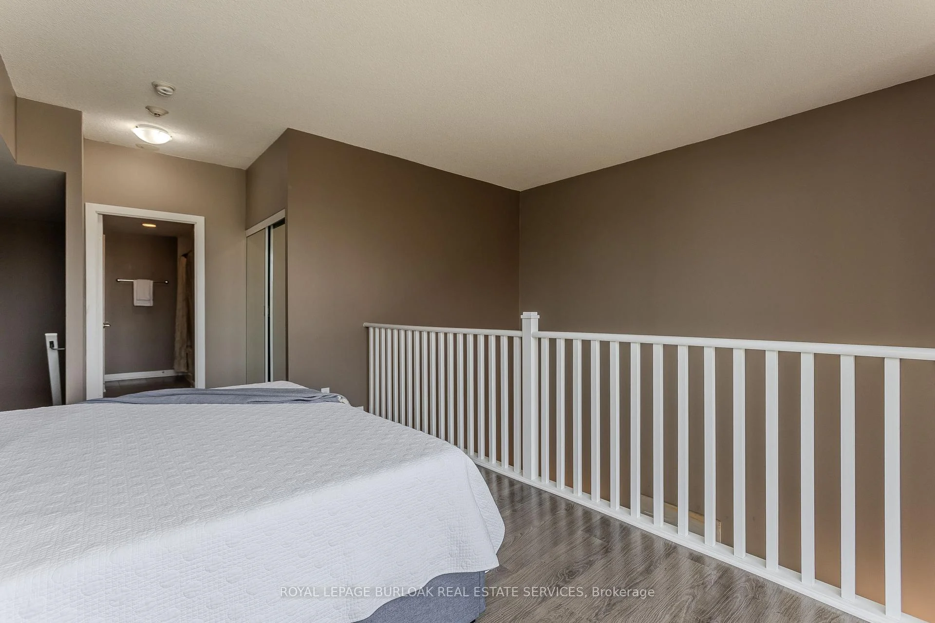 Photo 45 of Unit 204, 1940 Ironstone Drive, Burlington, Uptown — HOMEH
