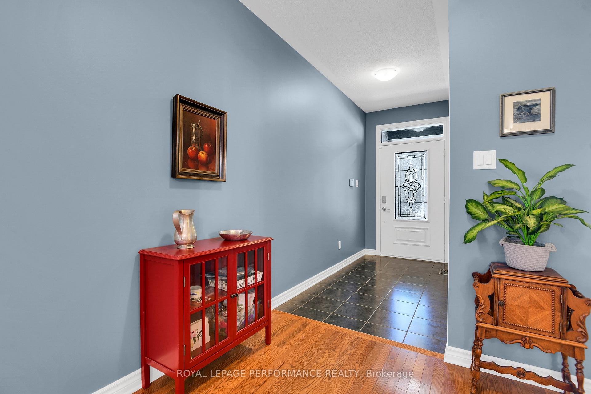 Photo 2 of 518 Golden Sedge Way, Ottawa, Blossom Park/Kemp Park/Findlay Creek — HOMEH