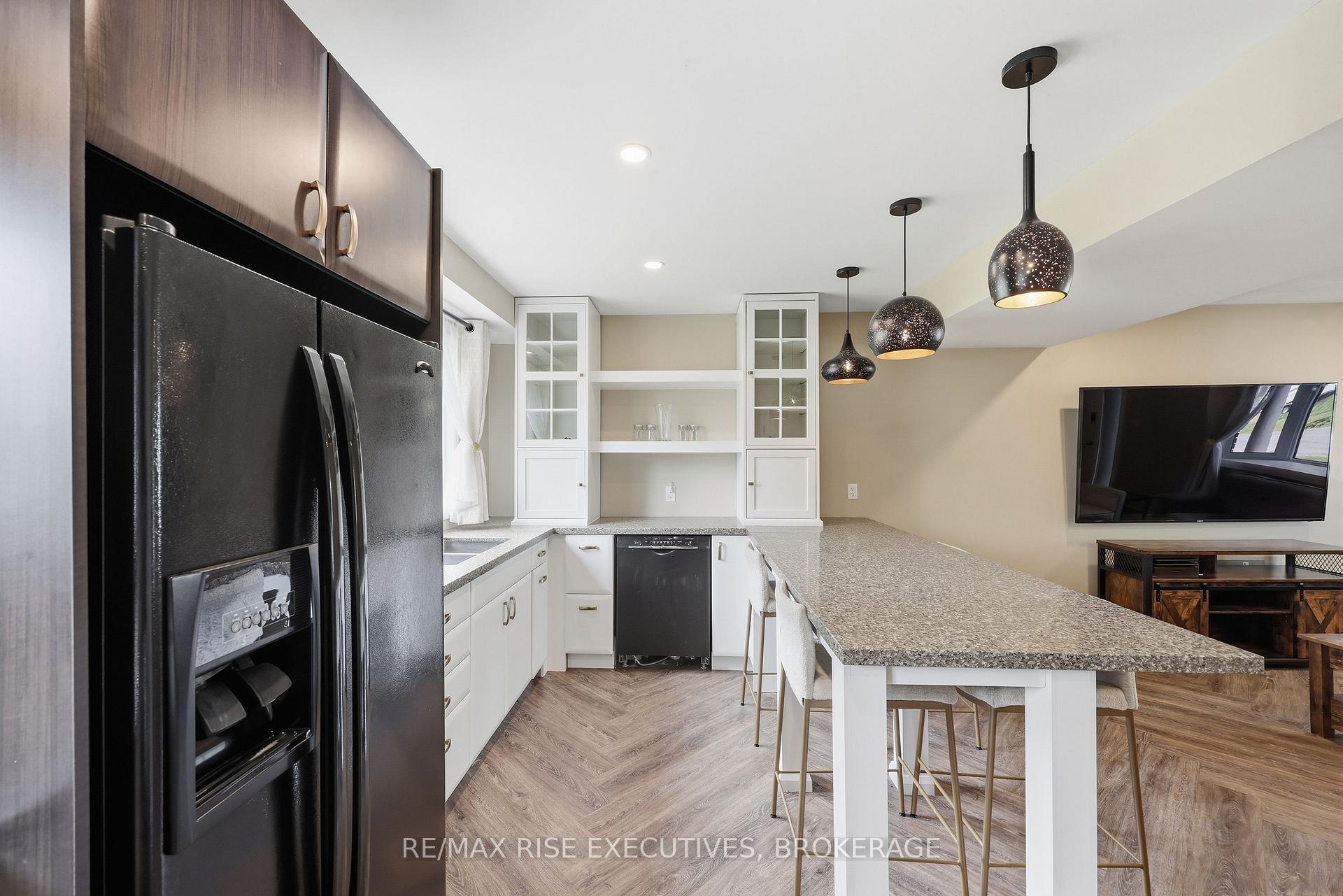 Photo 9 of 137 Ford Street, Kingston, Rideau — HOMEH